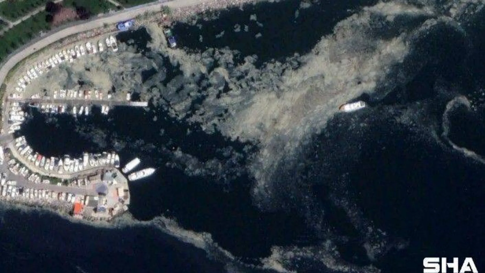 İstanbul'daki müsilaj uzaydan görüntülendi