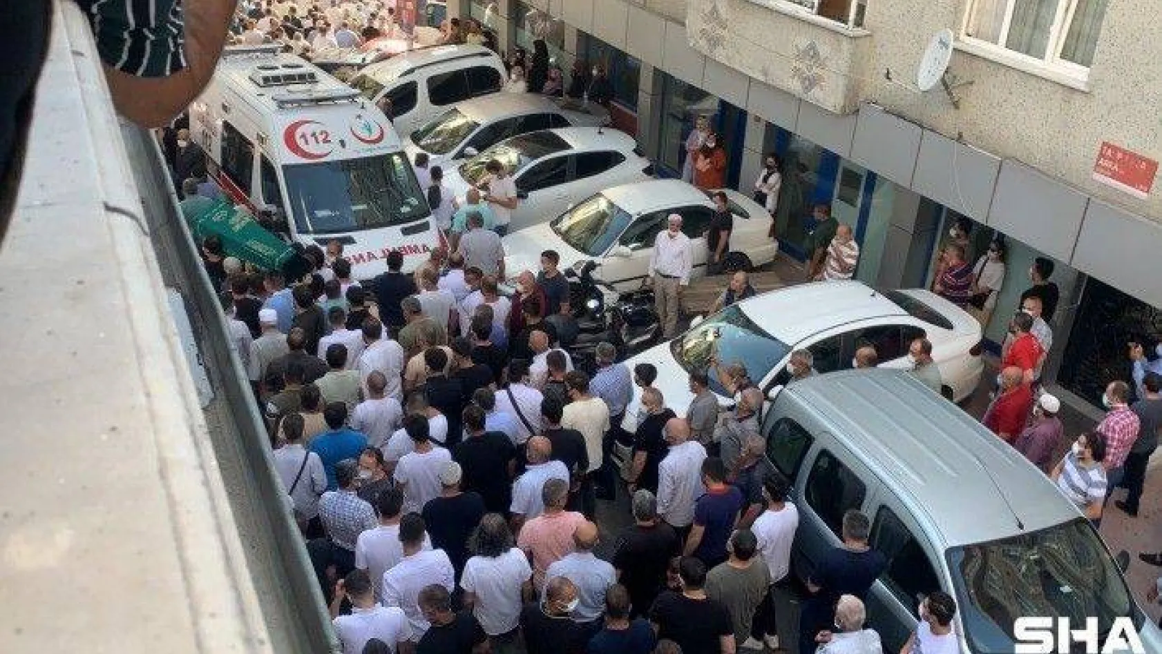 Beyoğlu'ndaki çatışmada ölen 3 kişi için Sütlüce'de cenaze töreni düzenlendi
