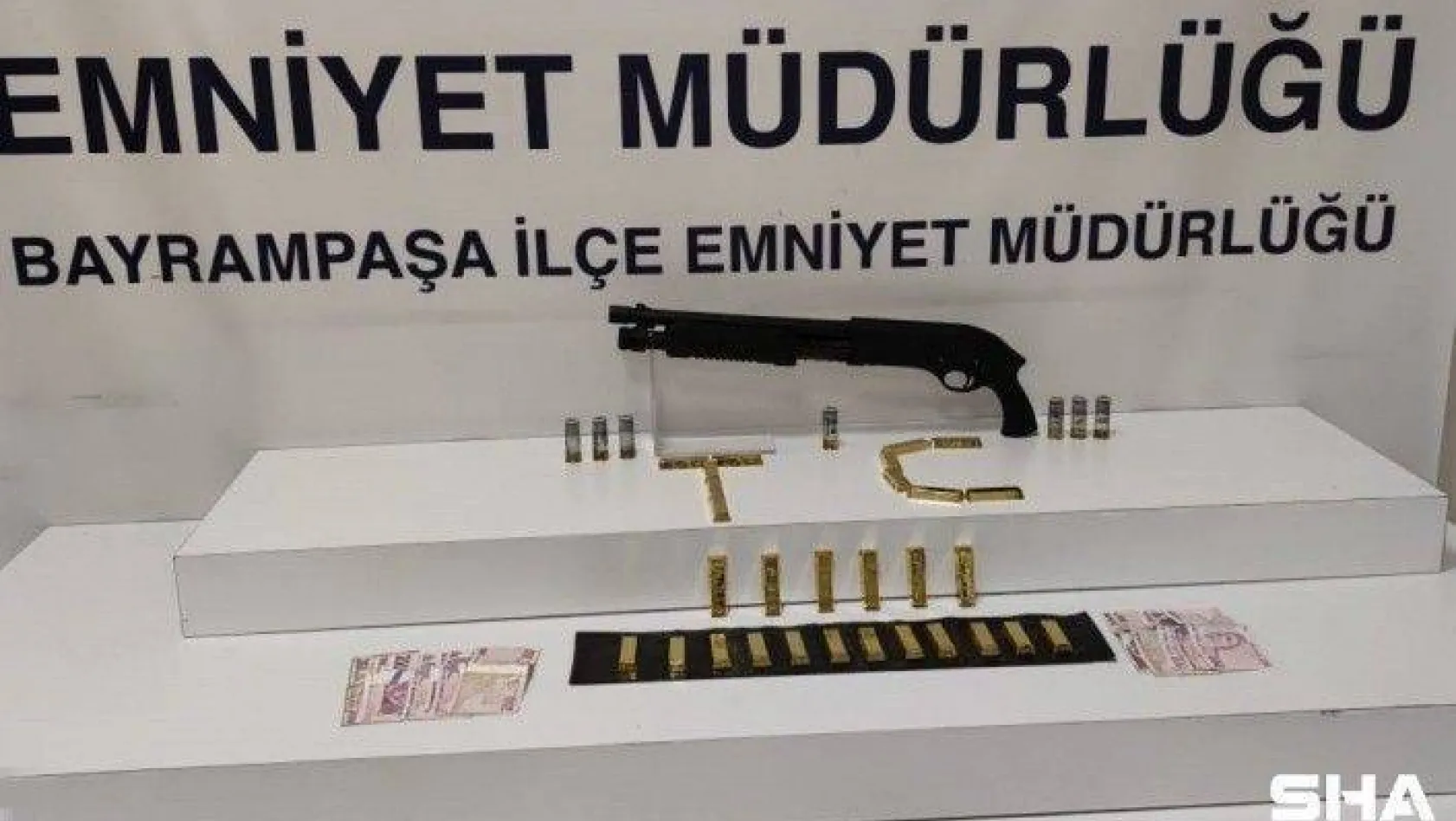 İstanbul'da külçe altın görünümlü çakmak satan dolandırıcılar yakalandı