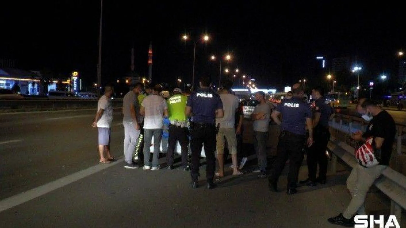 Kartal D-100 Ankara istikametinde 2 ayrı zincirleme trafik kazası: 2 yaralı