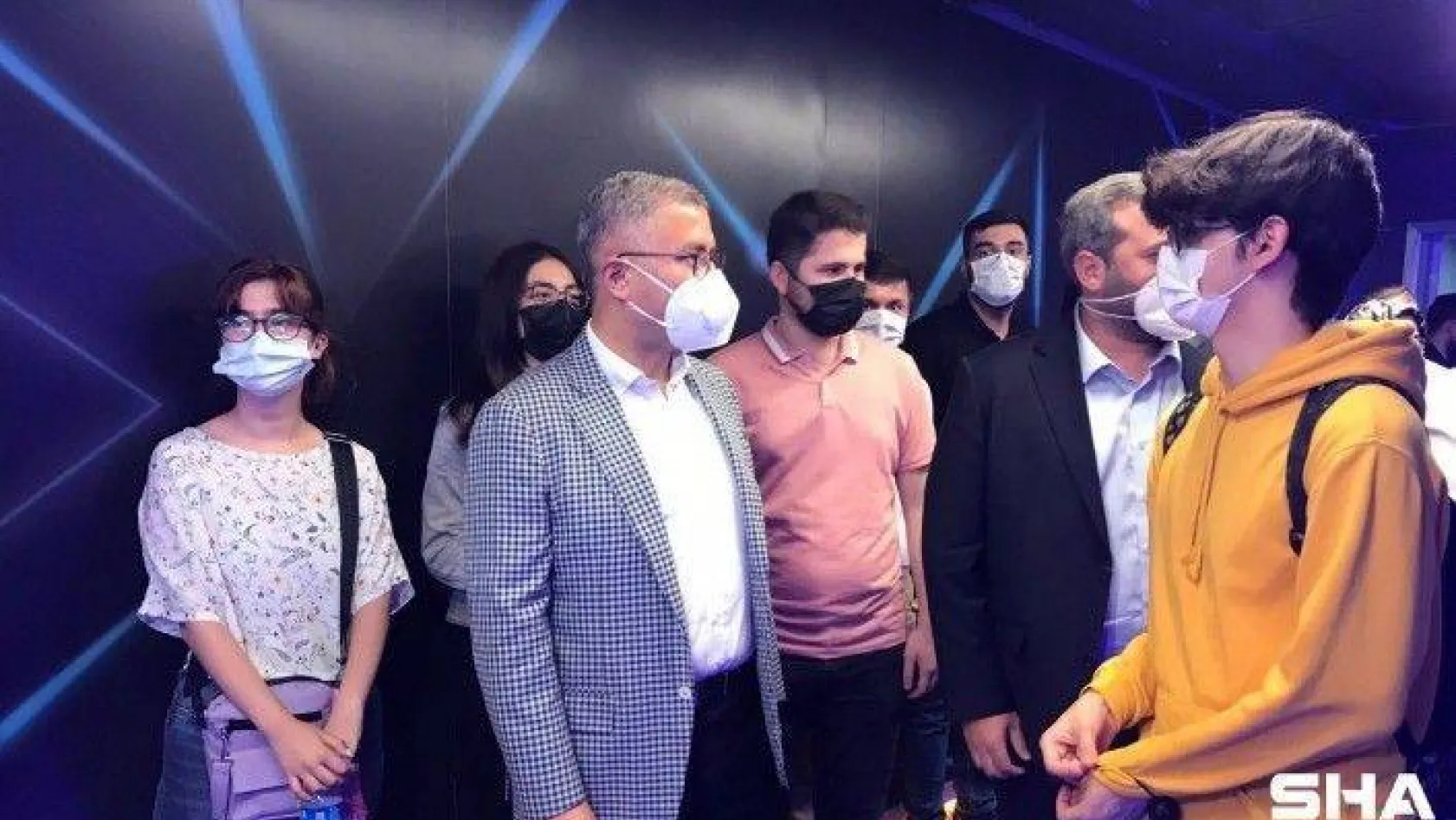 Oyunseverlerin rekabetine sahne olacak E-Spor merkezi Üsküdar'da açıldı