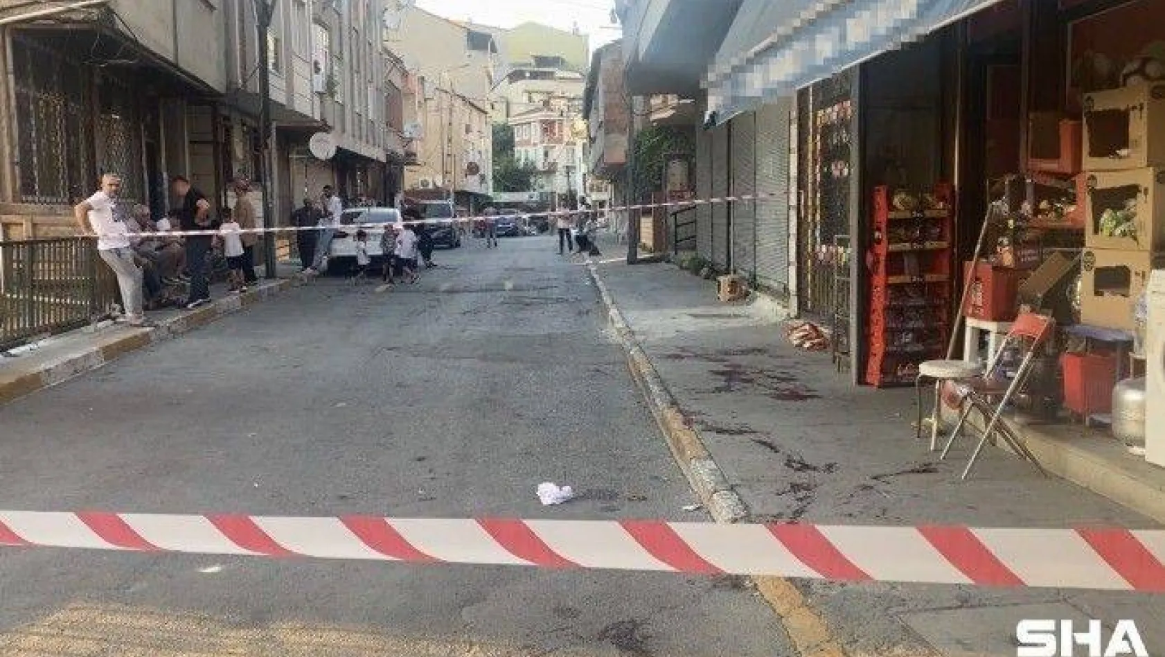 (Özel) Beyoğlu'nda silahlı kavga: 1 yaralı