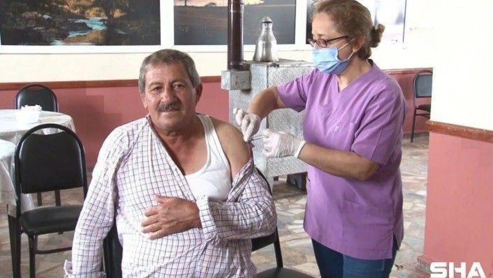 (Özel) İstanbul'un köylerinde korona virüs aşılaması devam ediyor