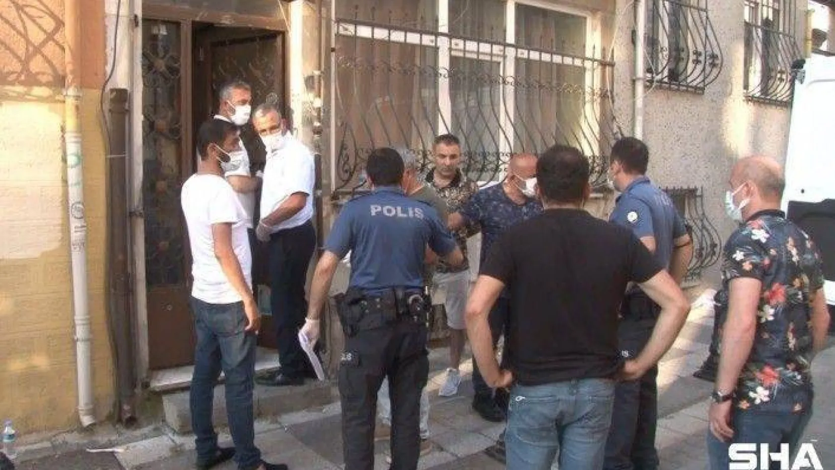 (Özel) Kadıköy'de sır ölüm: Evinin banyosunda ölü bulundu