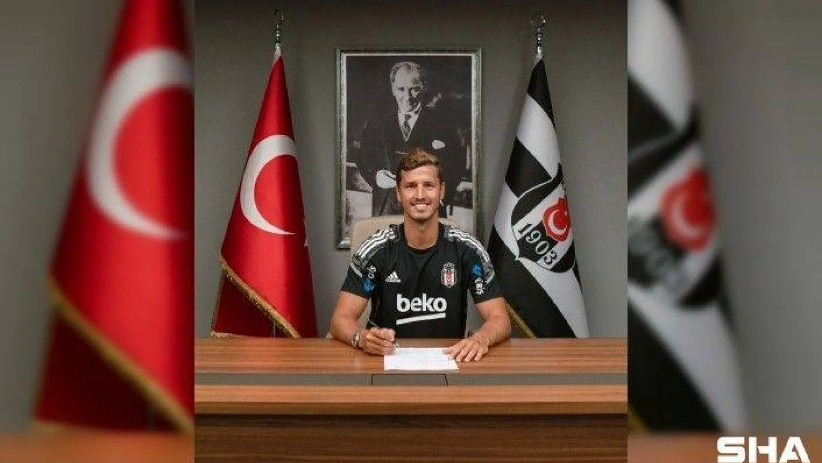 Salih Uçan Beşiktaş'ta