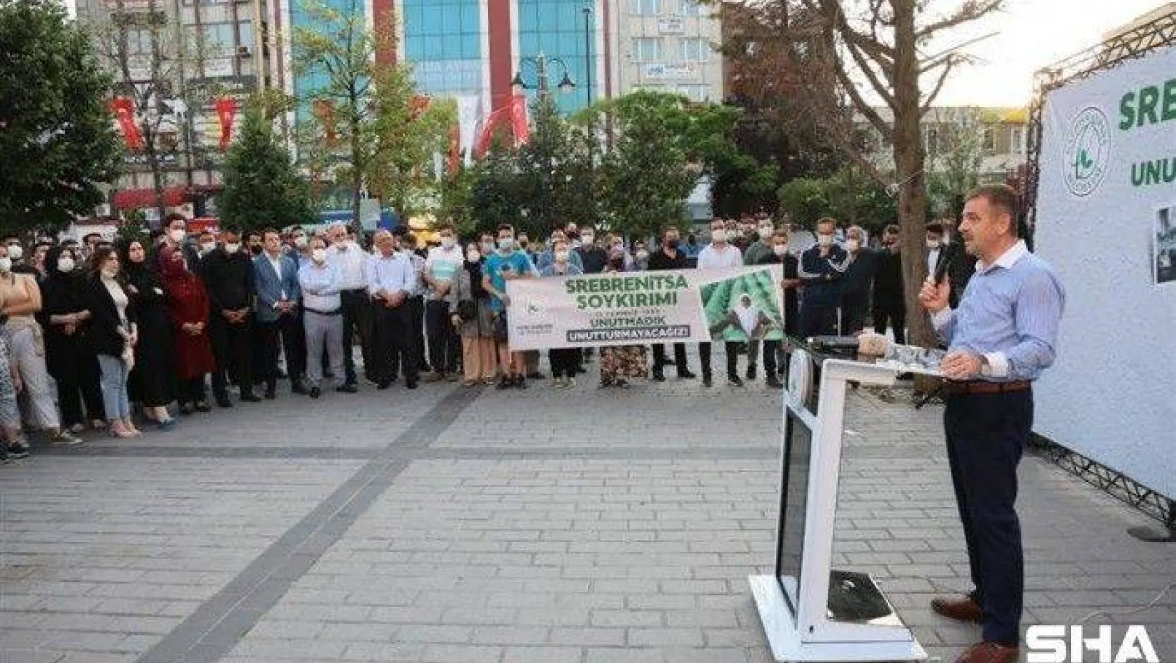 Srebrenitsa Soykırımı'nda hayatını kaybedenler Gaziosmanpaşa'da anıldı