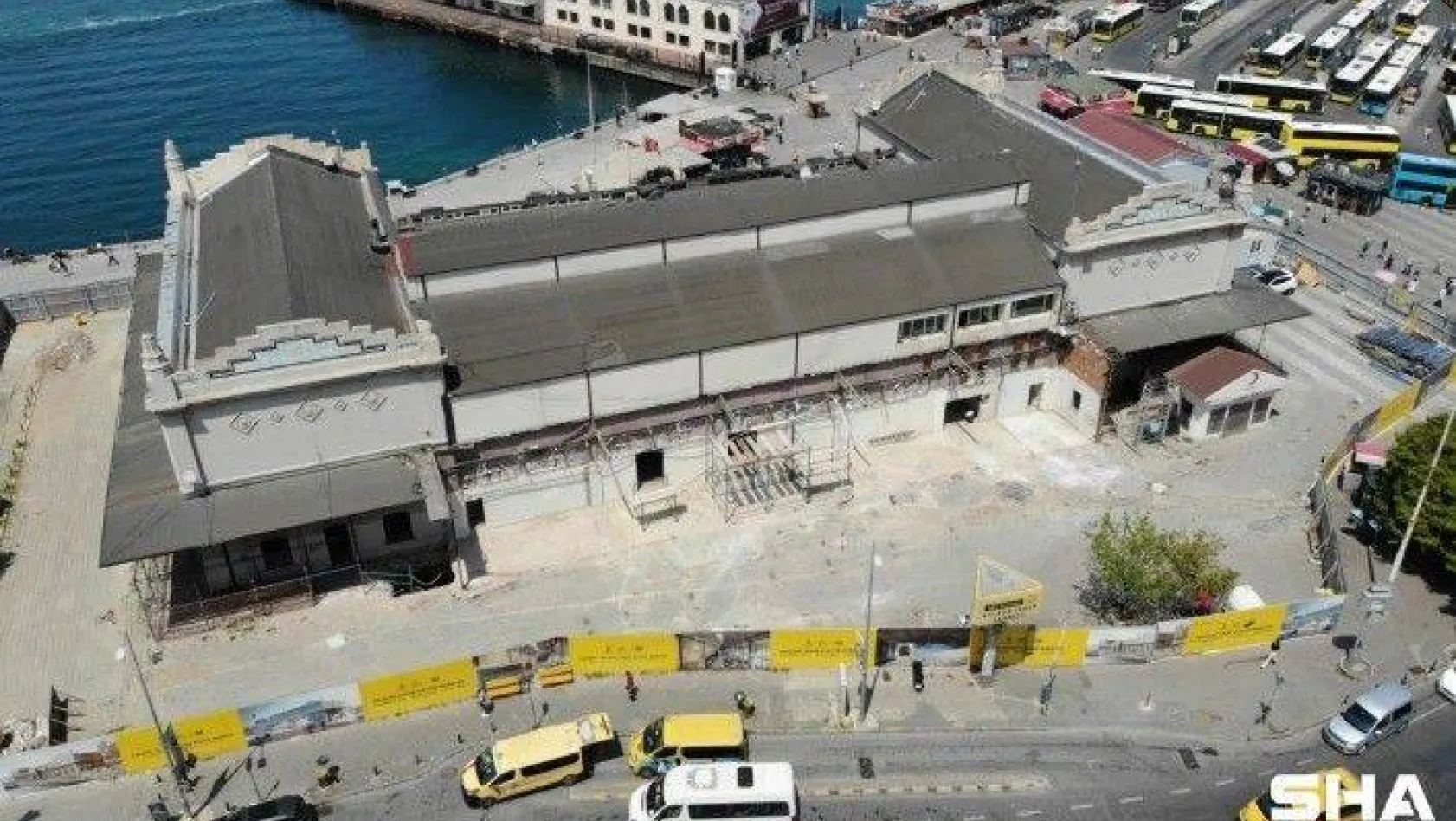 Tarihi Kadıköy Hal Binası'nda tepki çeken restorasyon çalışması