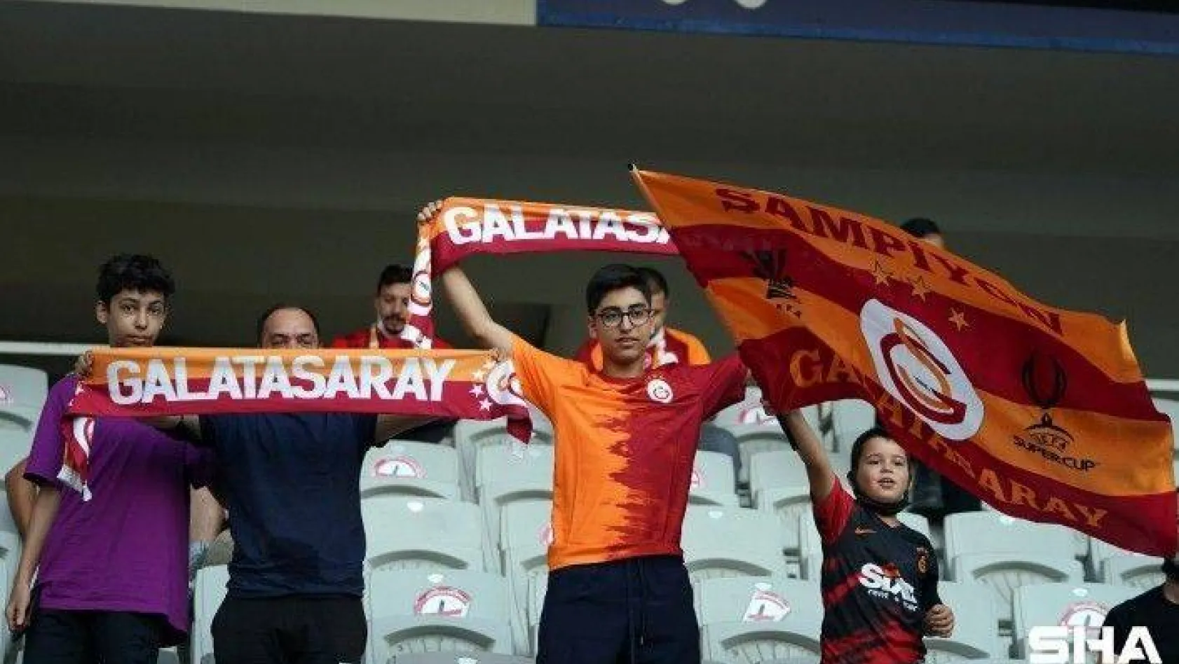UEFA Şampiyonlar Ligi: Galatasaray: 0 - PSV Eindhoven: 0 (Maç devam ediyor)