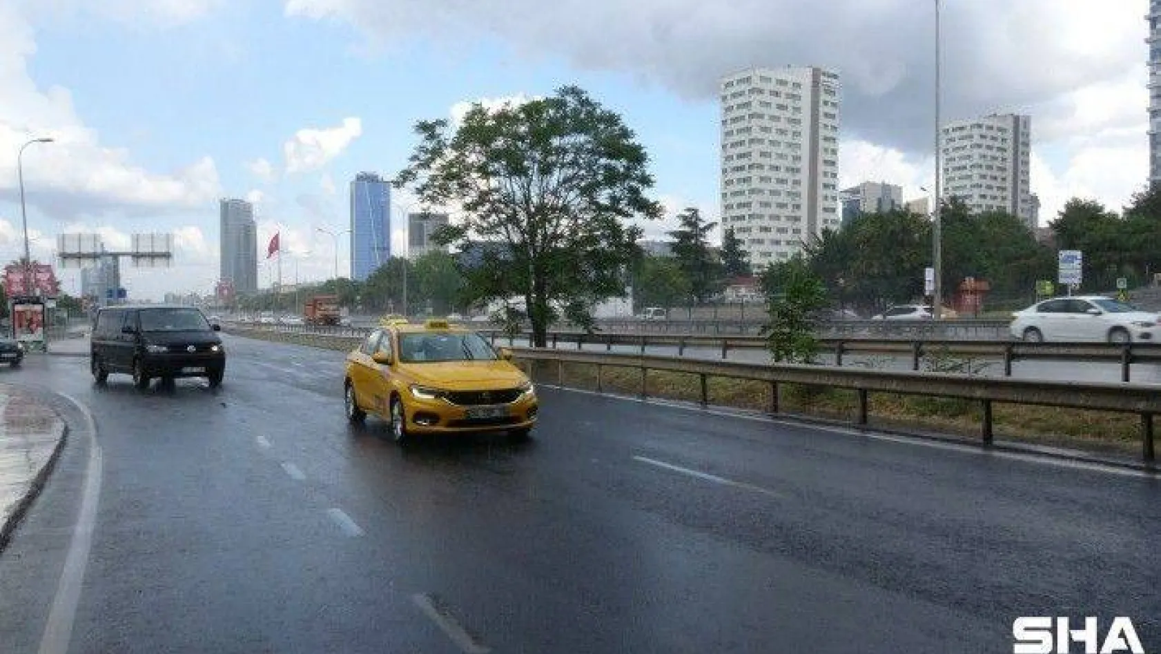 Anadolu Yakası'nda yağış etkili oldu