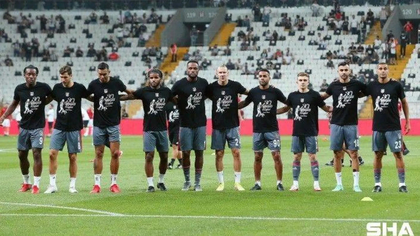 Beşiktaş'ta yeni transferler Teixeira ve Batshuayi 11'de