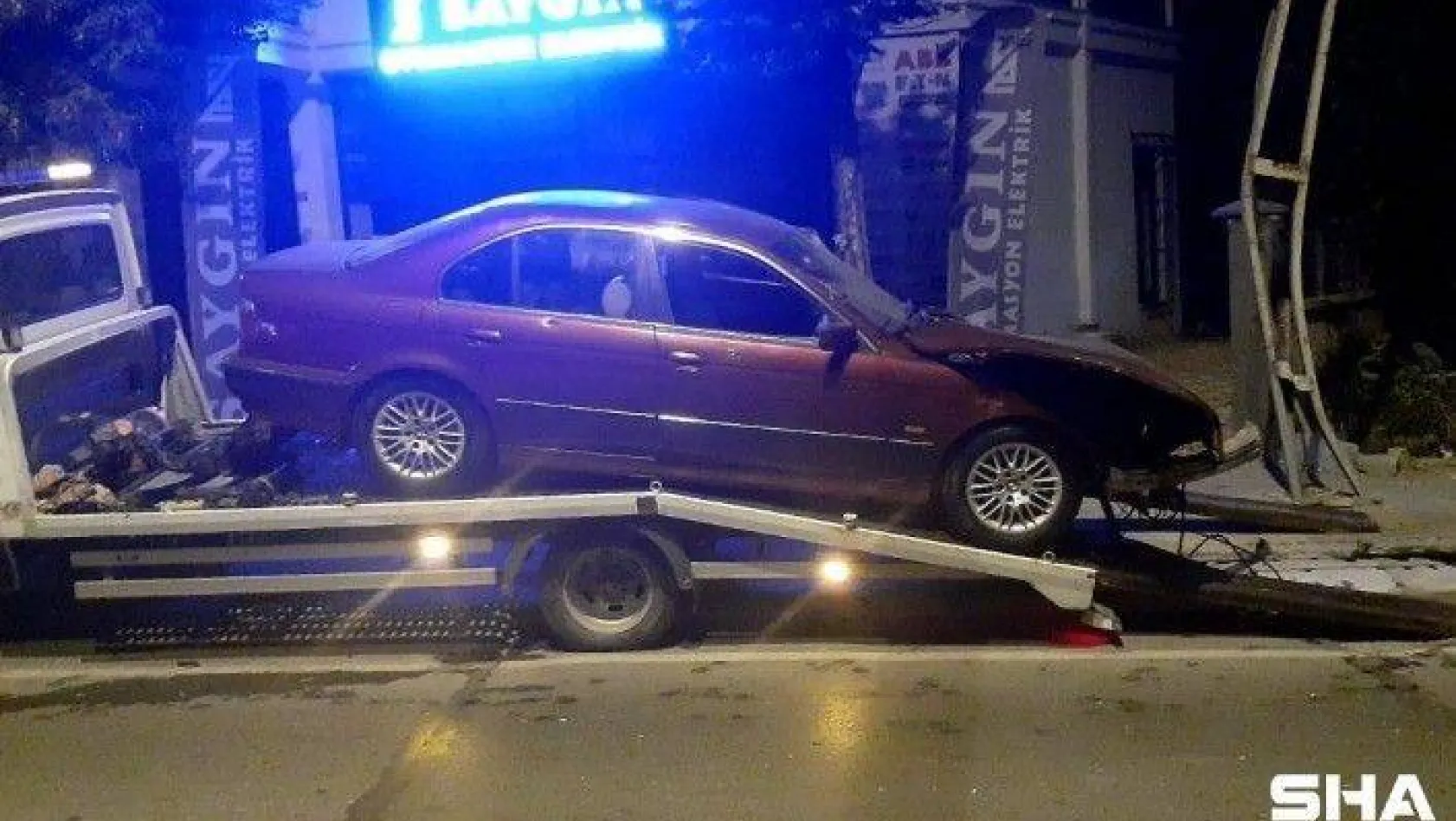 Tuzla'da alkollü sürücü dehşet saçtı: 2 yaralı