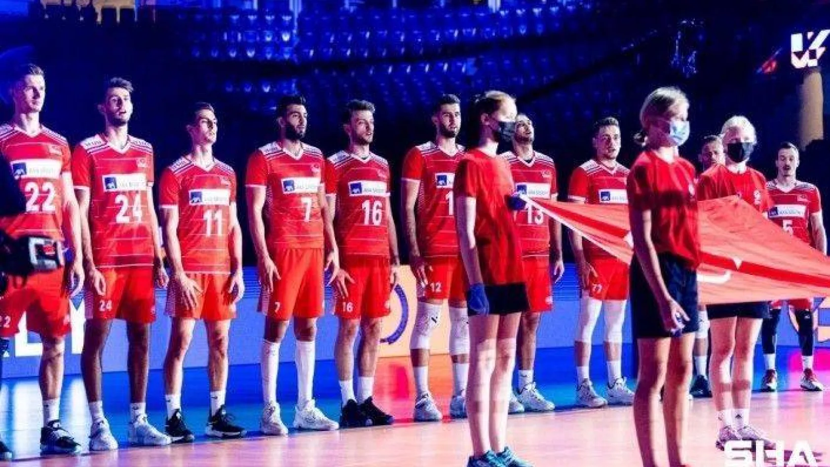 A Milli Erkek Voleybol Takımı, Avrupa Voleybol Şampiyonası Son 16 Turu'nda karşılaştığı Sırbistan'a 3-2 mağlup oldu.