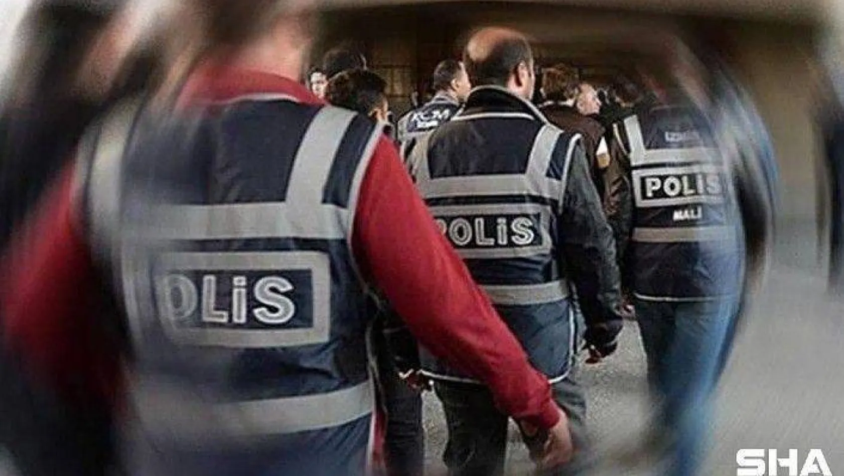 İstanbul polisinden 7 kentte uyuşturucu operasyonu: Çete lideri Suriye'ye kaçarken yakalandı