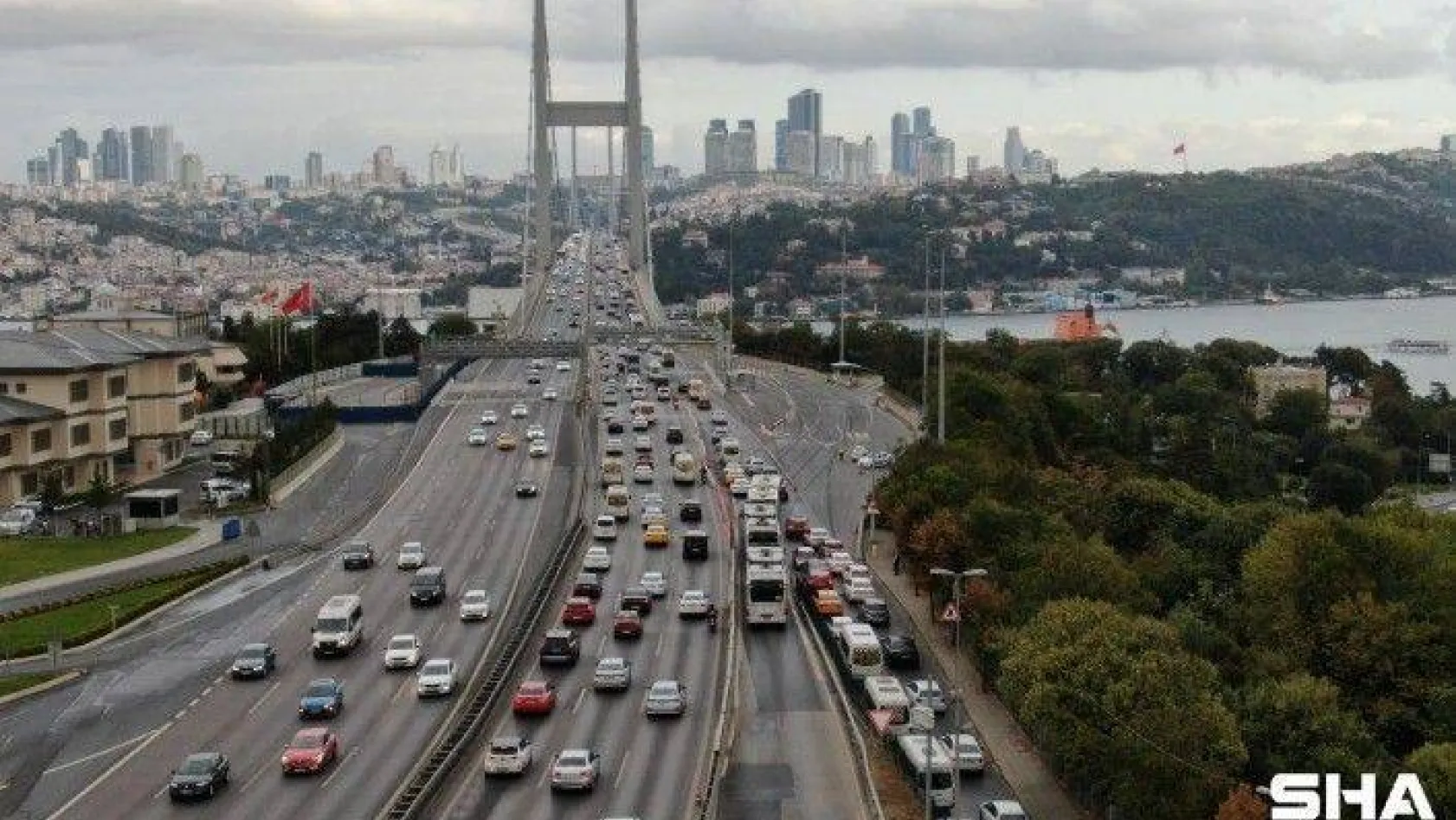 İstanbul'da trafik başladı, yoğunluk yüzde 60'ı gördü
