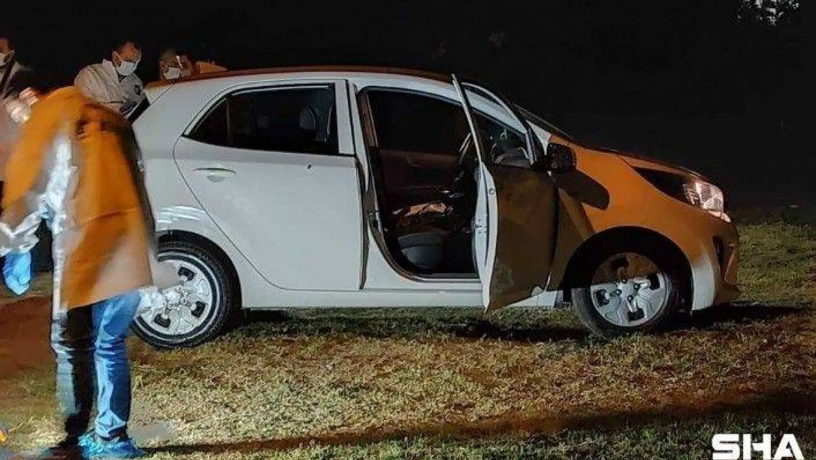 Kağıthane'de otomobilde kurşun yağmuruna tutulan kadın hayatını kaybetti