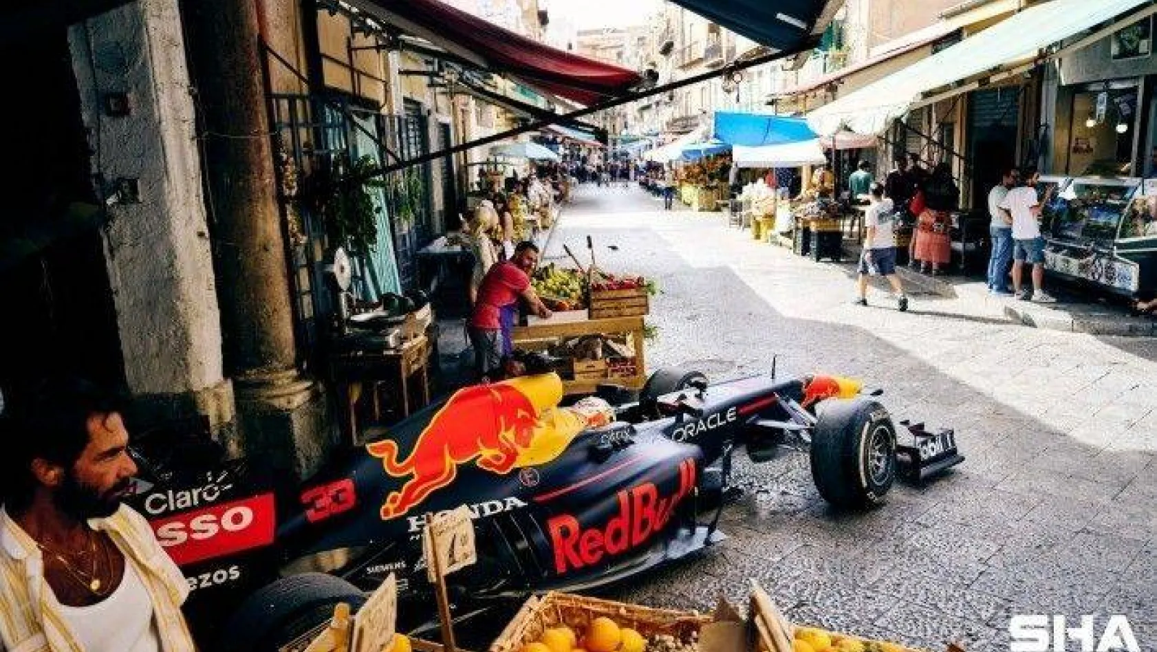 Max Verstappen, İtalya GP öncesinde Palermo sokaklarında gezintiye çıktı