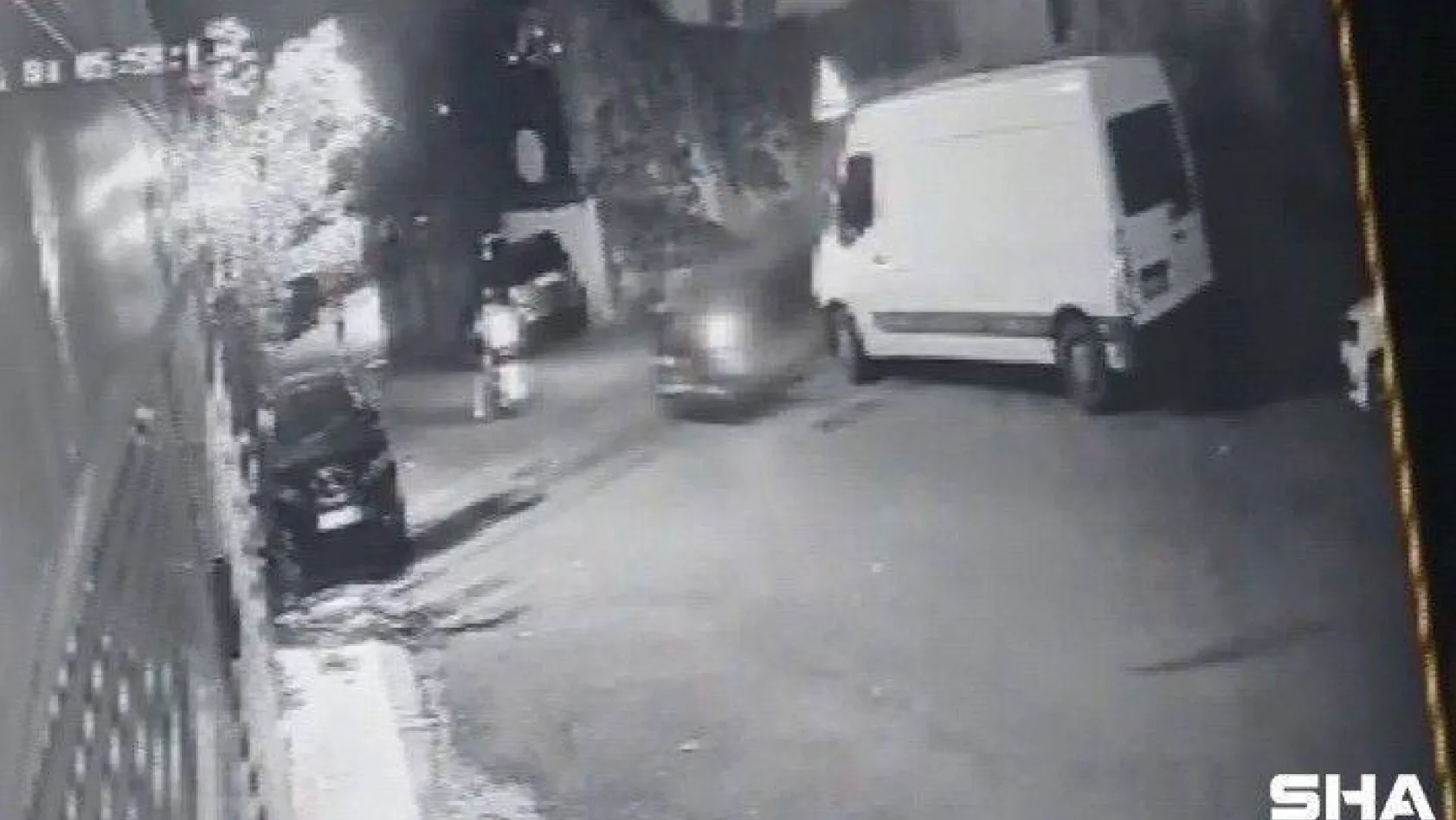 (Özel) Ataşehir'de dakikalar içerisinde motosiklet hırsızlığı kamerada