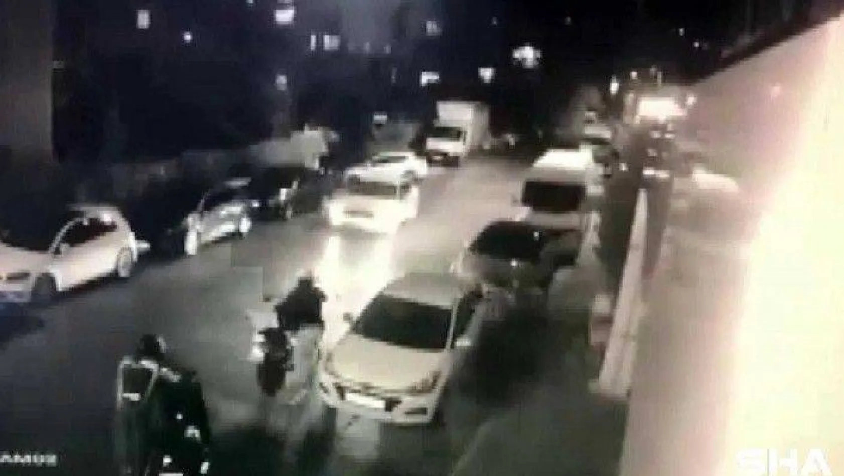 (Özel) Üsküdar'da 1 buçuk dakikada motosiklet hırsızlığı kamerada