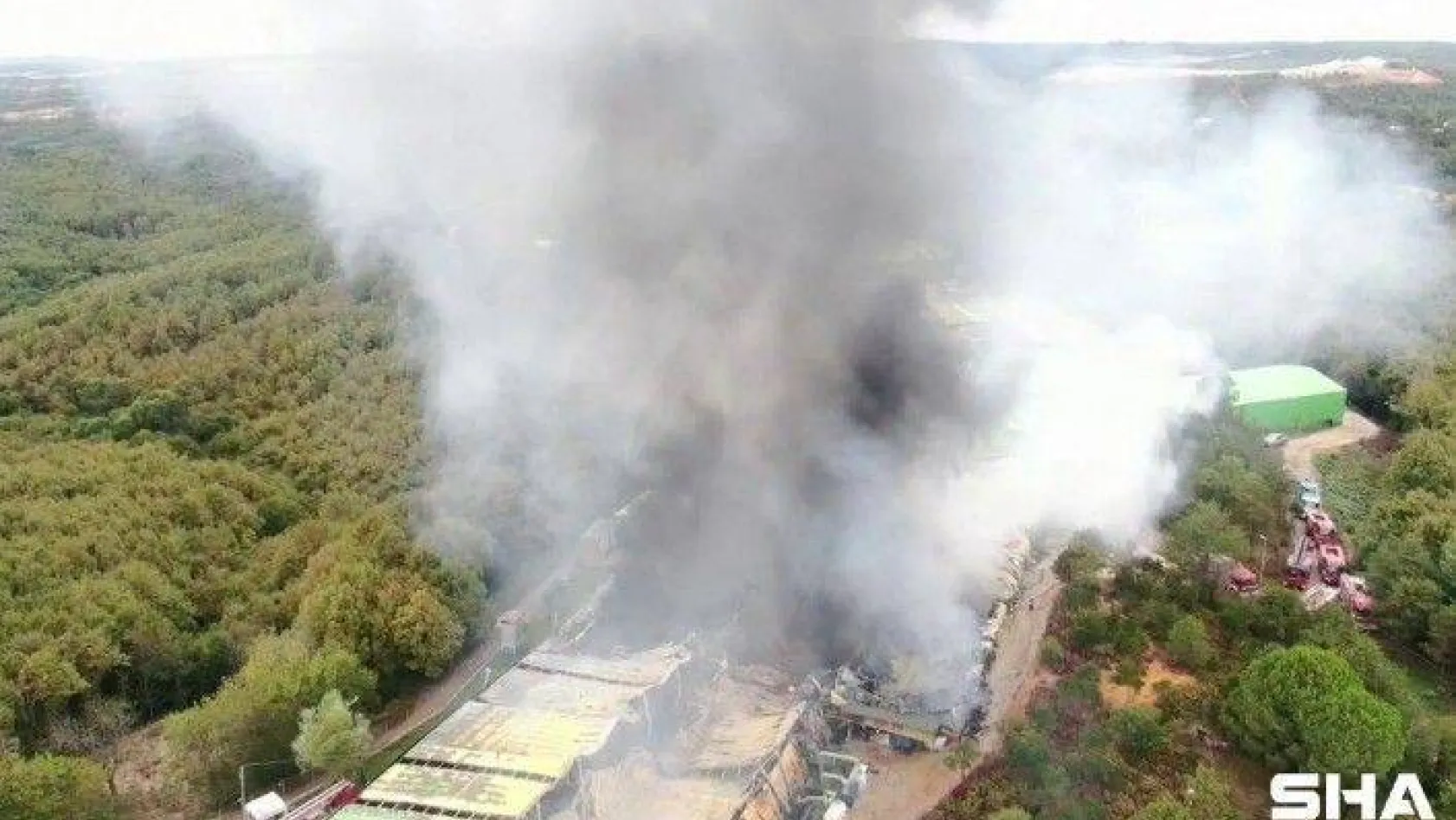 Şile'de yanan fabrikada oluşan tahribat gözler önüne serildi