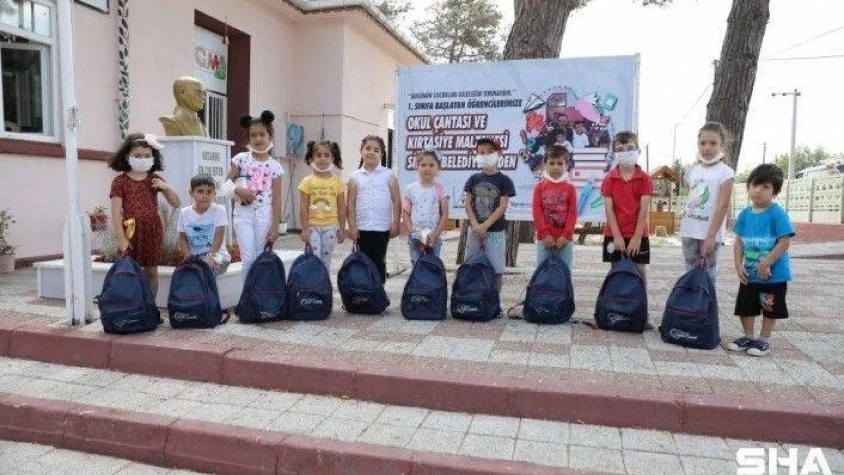 Silivri Belediyesinden Okula Yeni Başlayan 2 Bin 900 Öğrenciye Destek