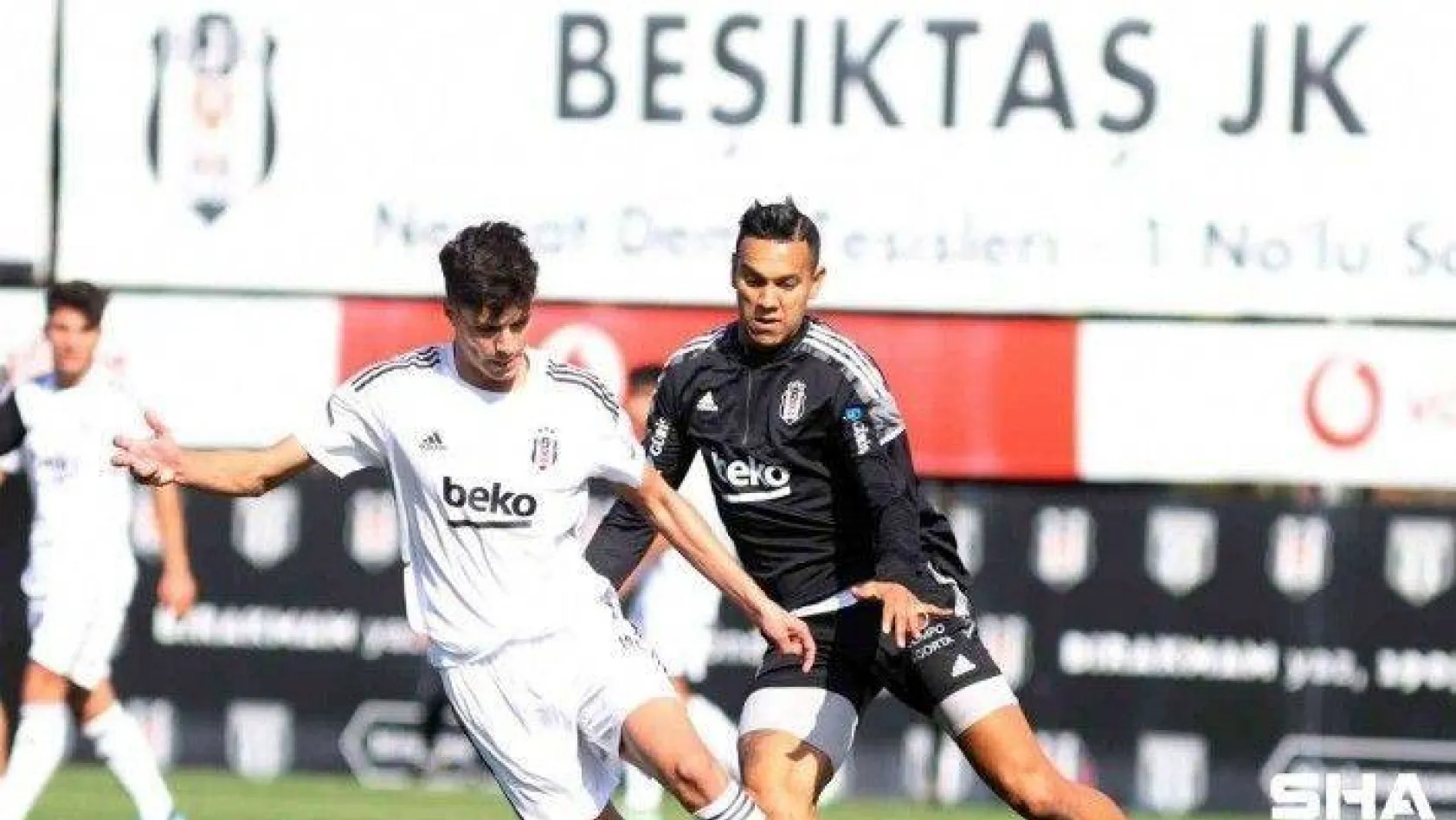 Beşiktaş, U-19 Akademi Takımı ile antrenman maçı yaptı