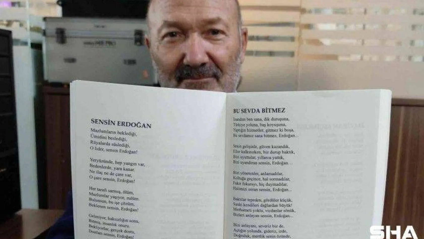 Emekli polis bütün siyasîlere şiir yazdı