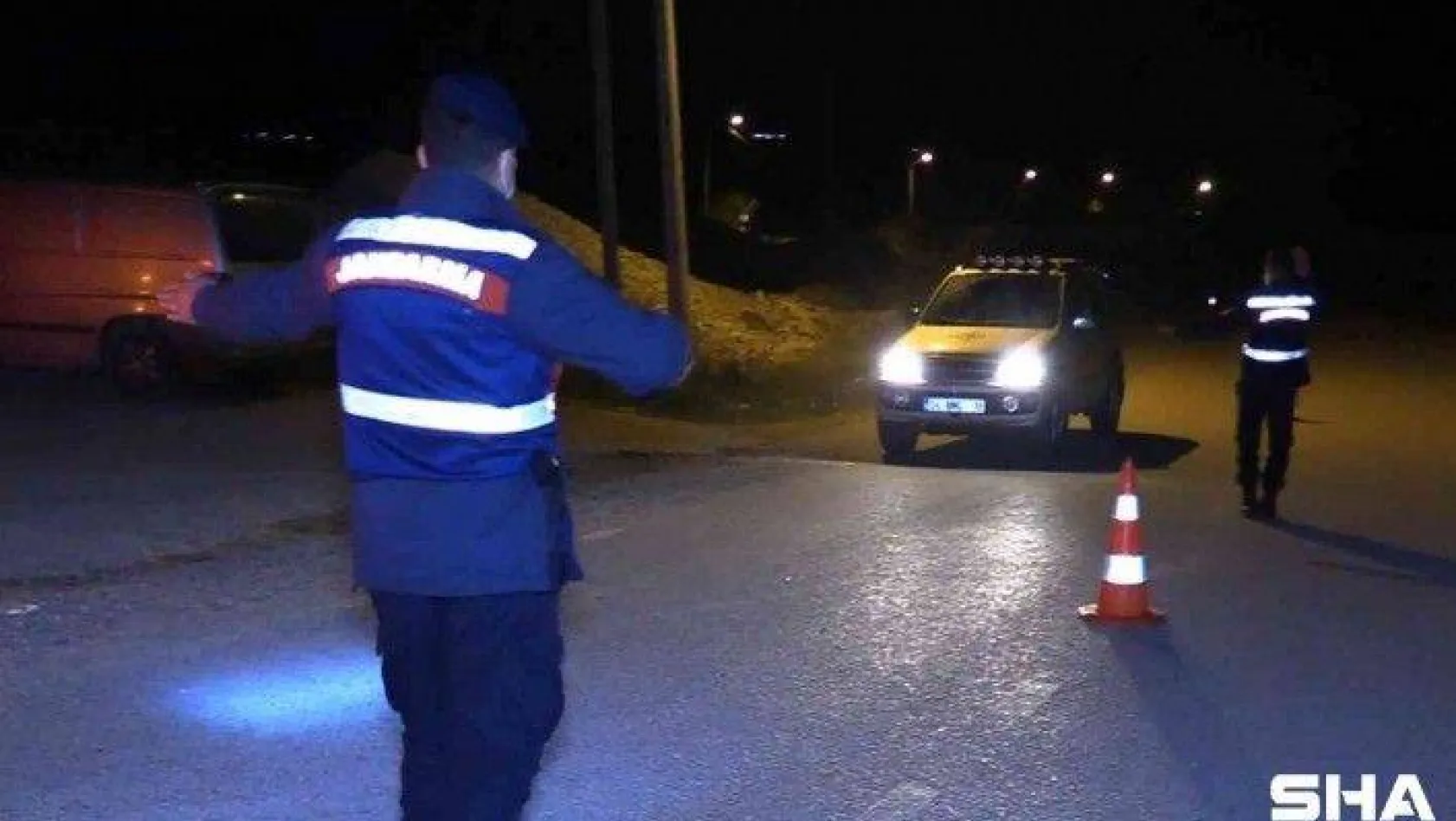 İnegöl'de Jandarma Komutanlığı ve Emniyet Müdürlüğü'nden trafik ve asayiş uygulaması
