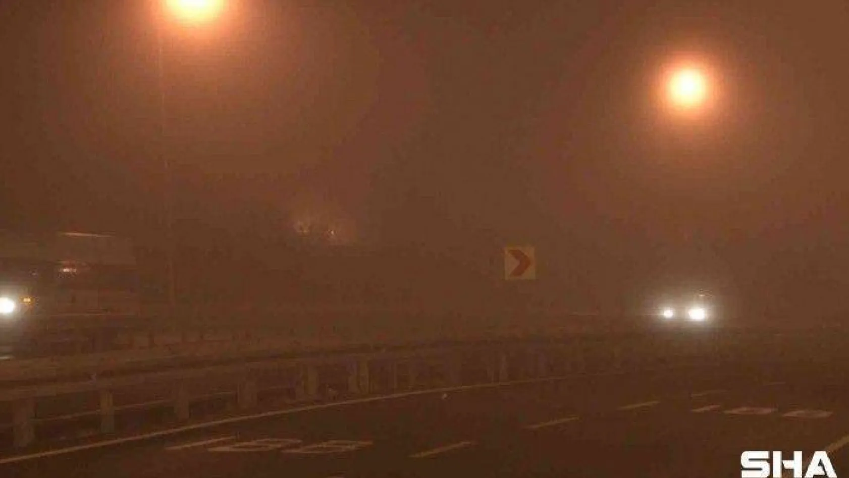 İstanbul güne sisle uyandı, sürücüler ilerlemekte güçlük çekti