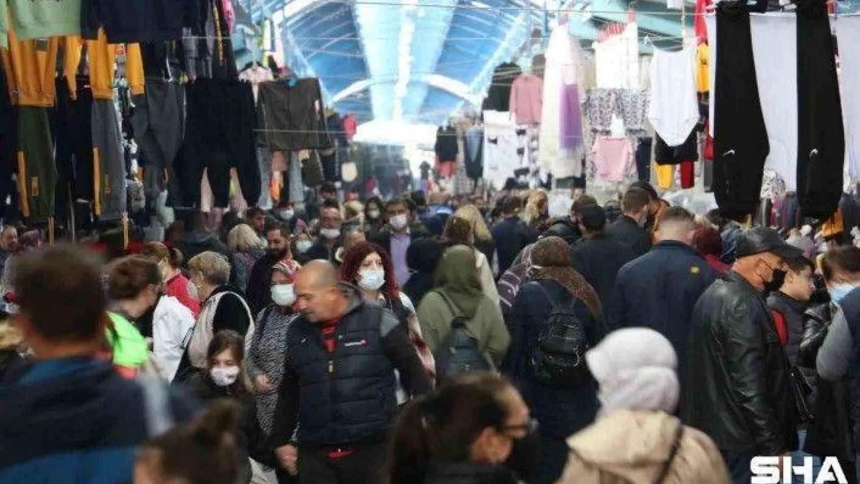 Komşular, Edirne'deki 'sosyete pazarı'na akın etti
