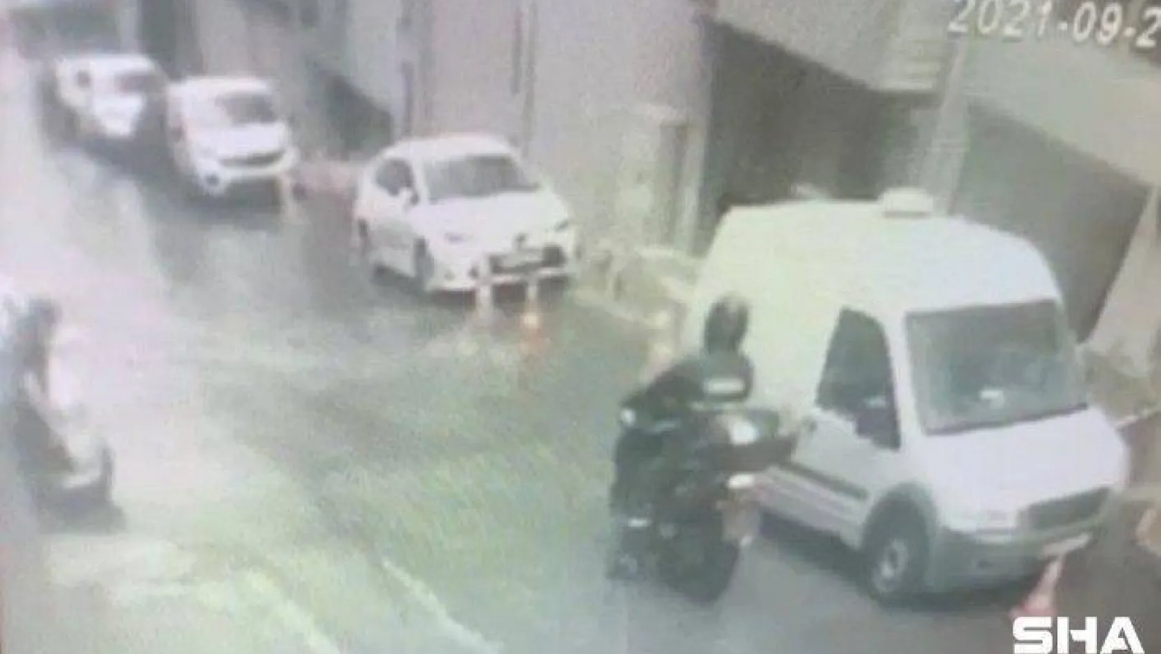 (Özel) İstanbul'da kargocuların kabusu motosikletli hırsızı '55 adet detayı' yakalattı