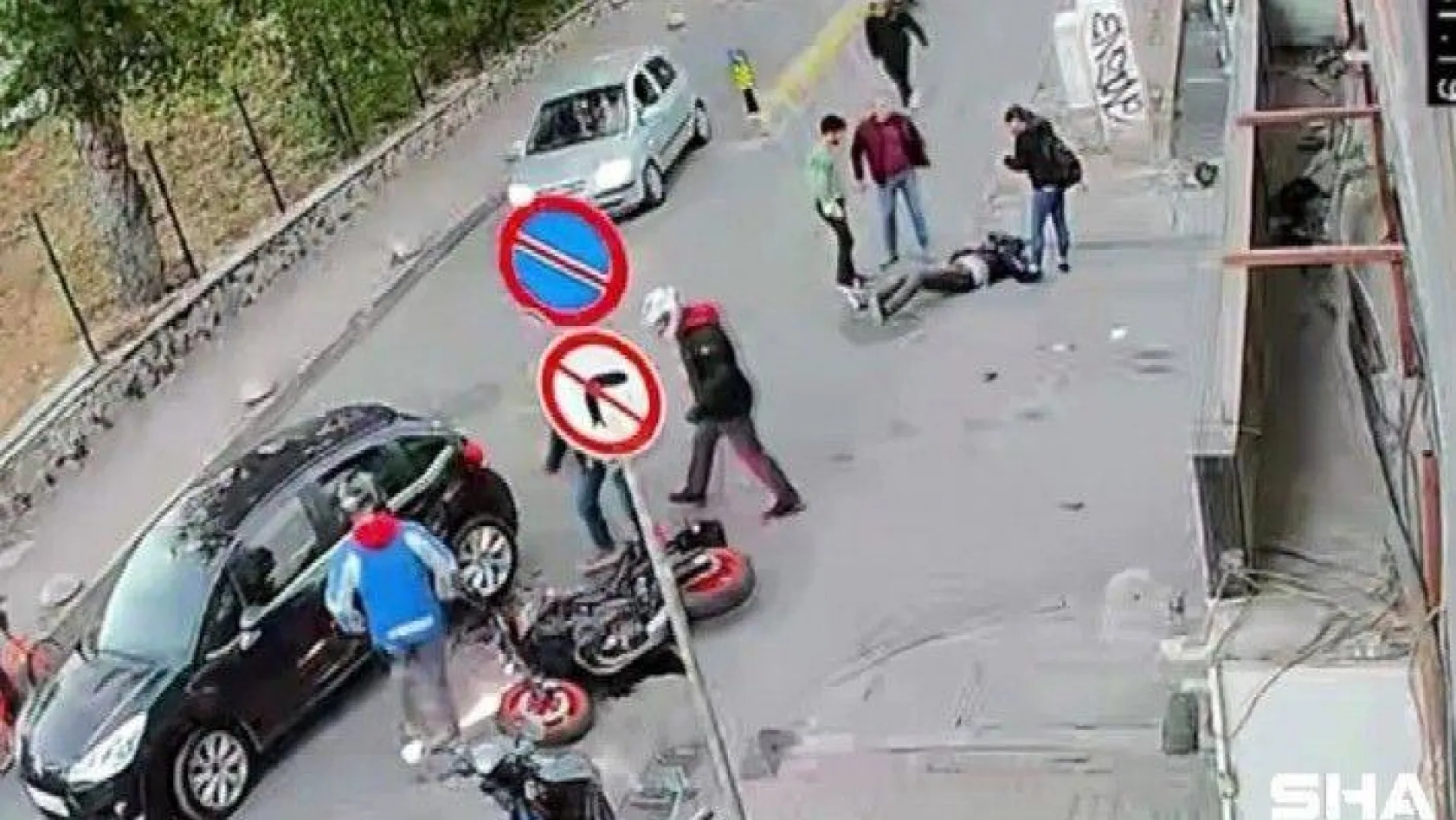 (Özel) Kadıköy'ün 'ölüm sokağı' tehlike saçıyor