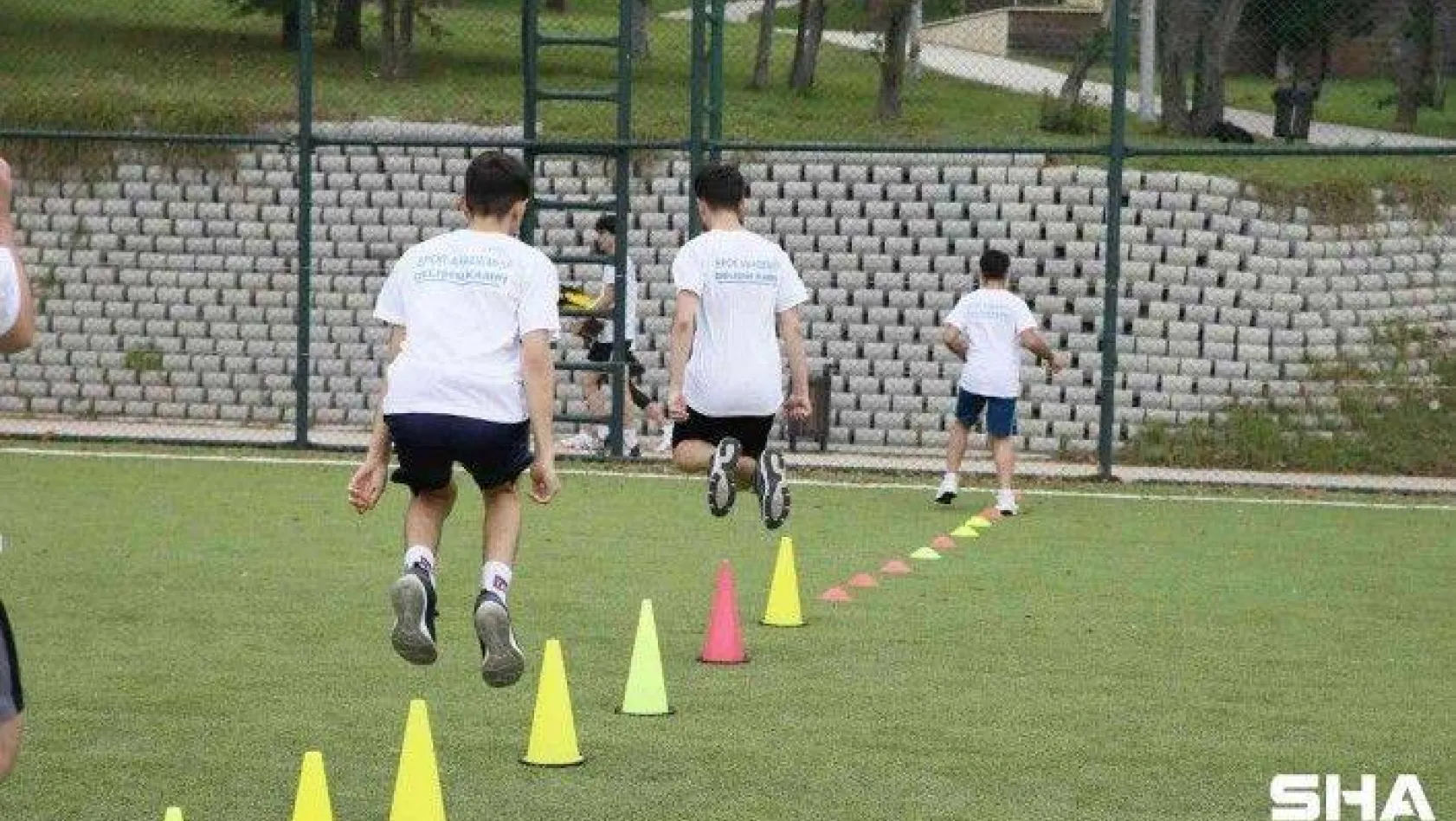 Sultangazili sporcular yeni sezon hazırlıklarına Kefken Kampı'nda başladı