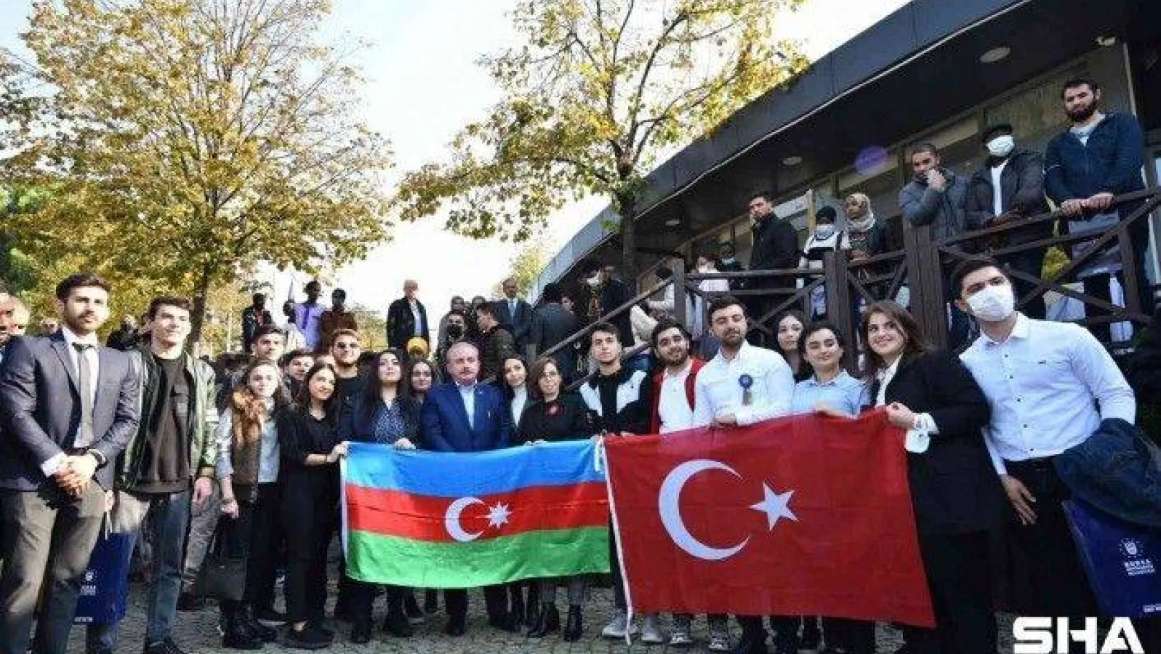 TBMM Başkanı Şentop, Bursa'daki misafir öğrencilerle buluştu.