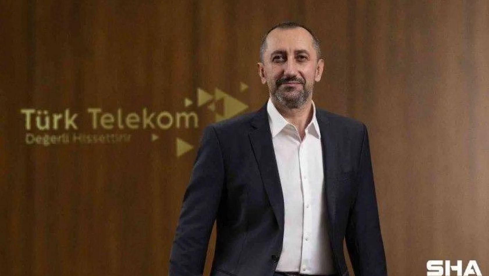 Türk Telekom CEO'su Önal: 'Merkeze değil, herkese altyapı götürelim'