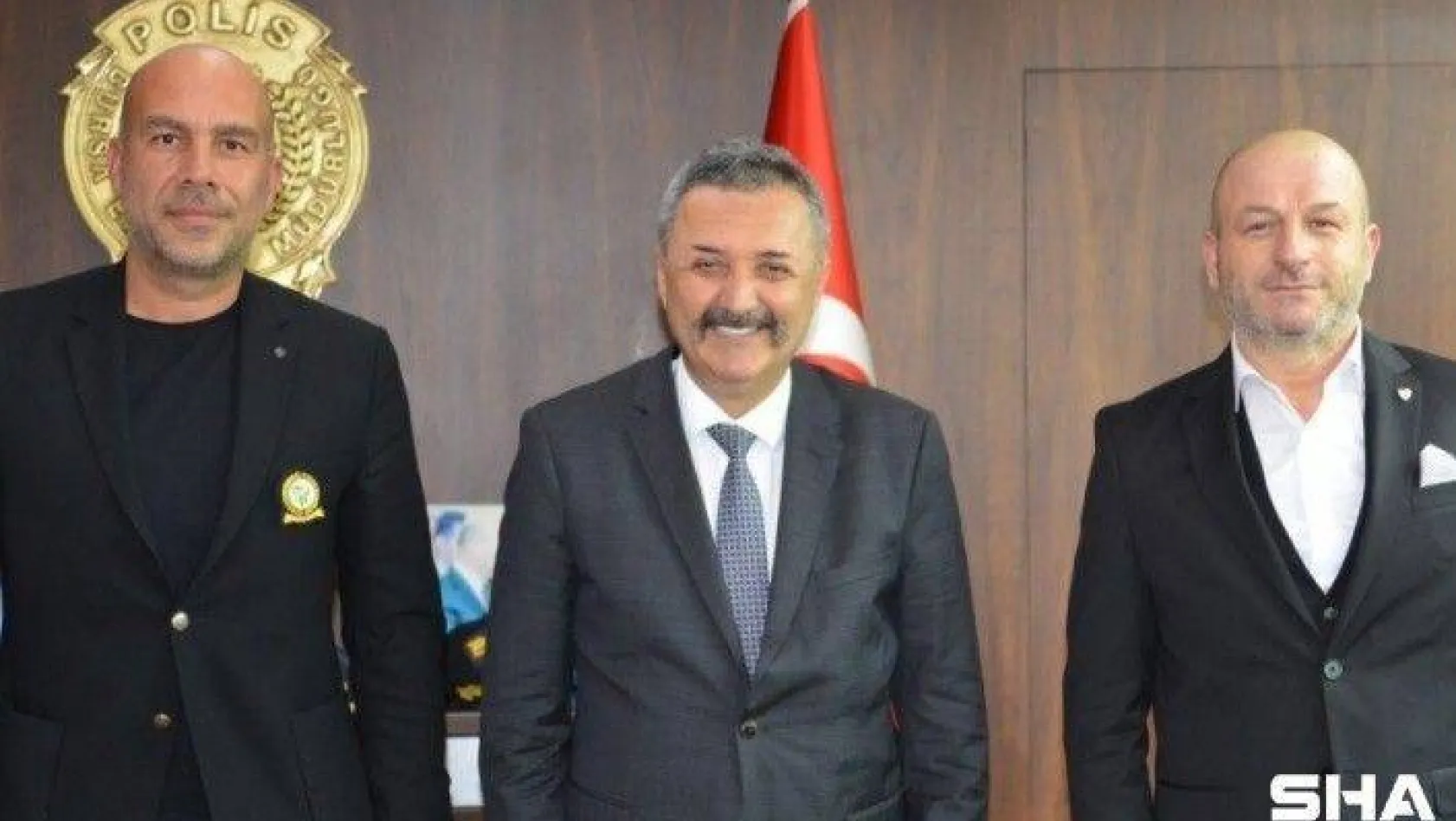 Bursaspor Kulübü'nden İl Emniyet Müdürü Tacettin Aslan'a ziyaret