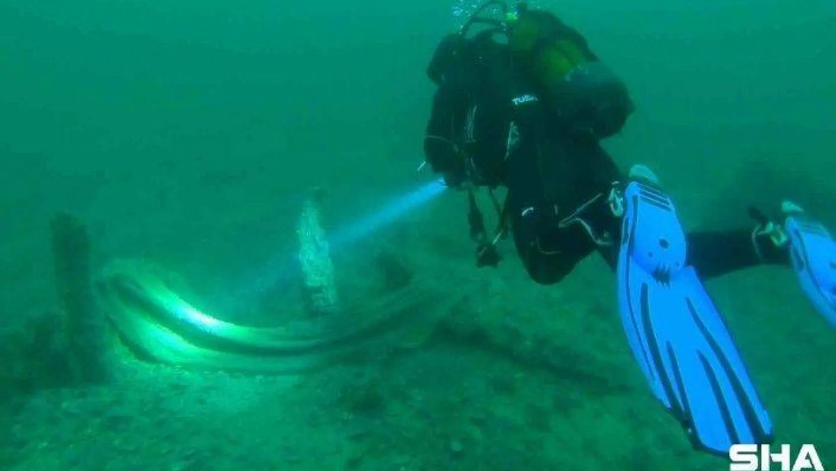 Denizden 250 kilogram ağırlığında hayalet ağ çıkarıldı