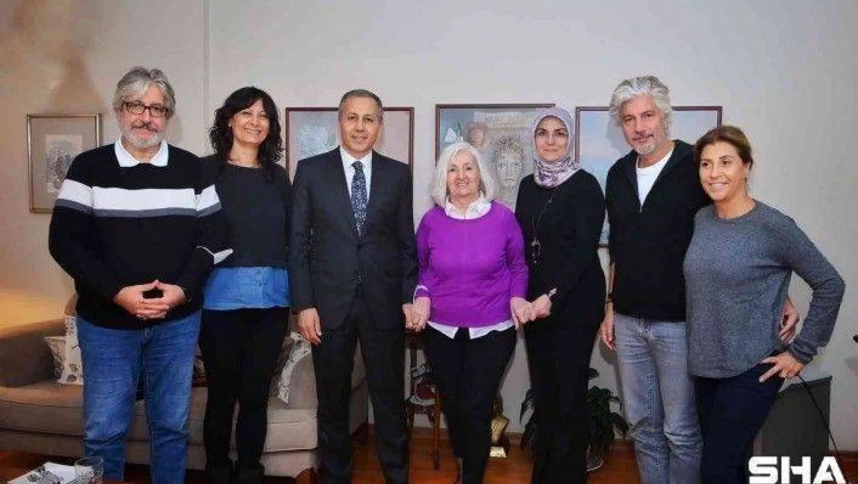 İstanbul Valisi Ali Yerlikaya: 'Nejat Baba'yı oğulları ve ailesiyle özlem ile andık'