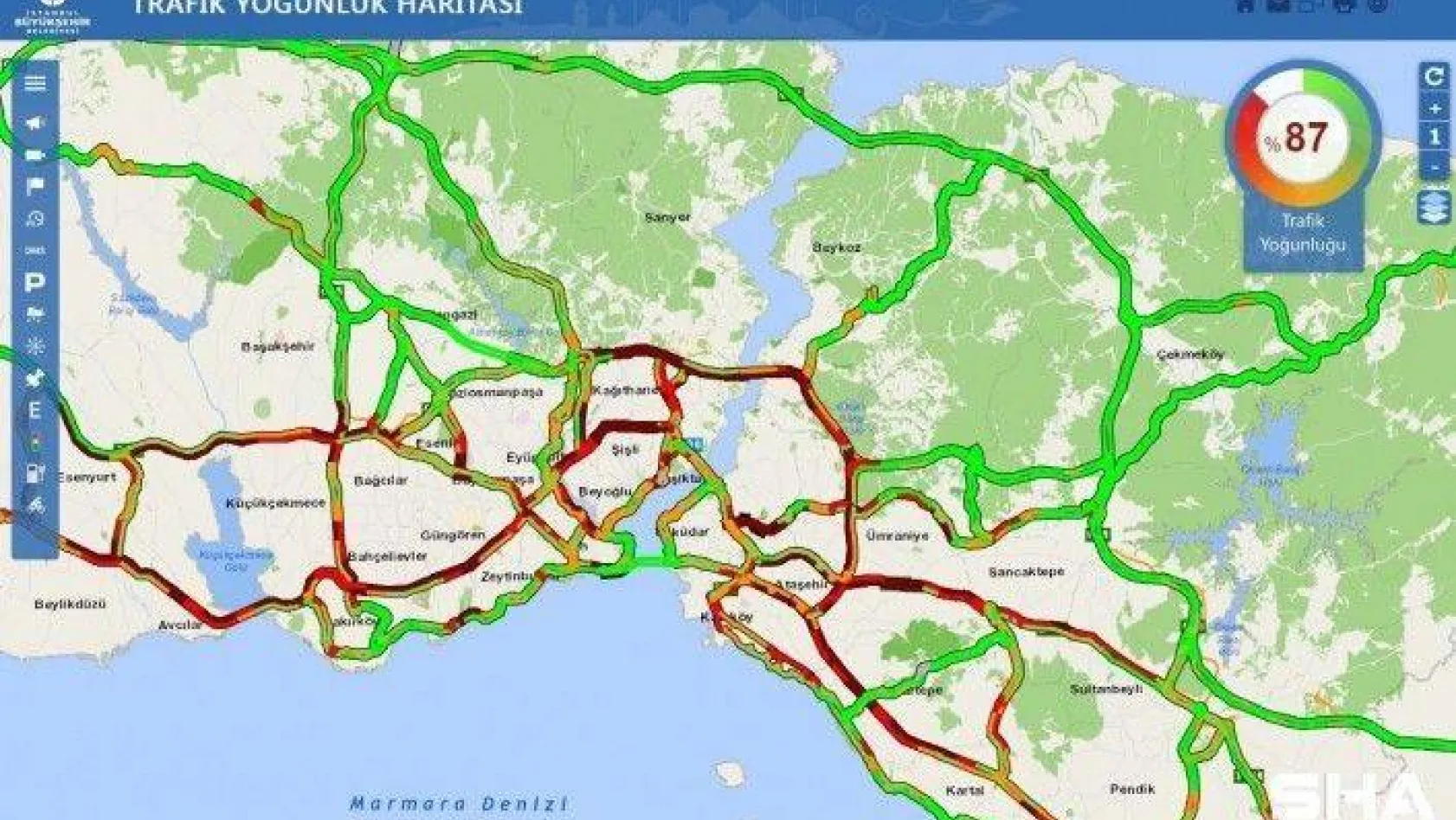 İstanbul'da yağmur trafiği felç etti, yoğunluk yüzde 87 seviyesine ulaştı