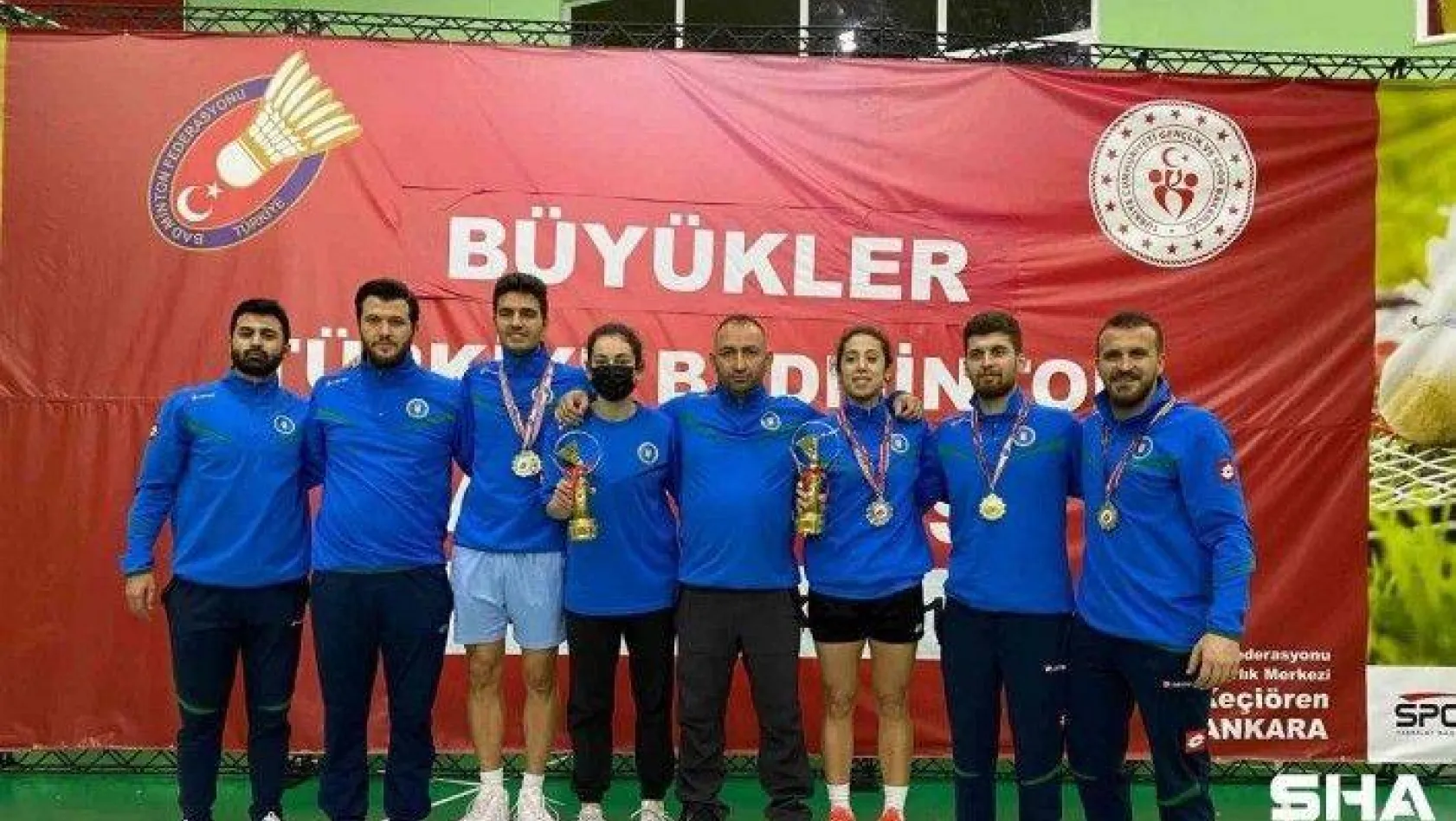 Badmintonda Bursa Büyükşehir Belediyespor fırtınası