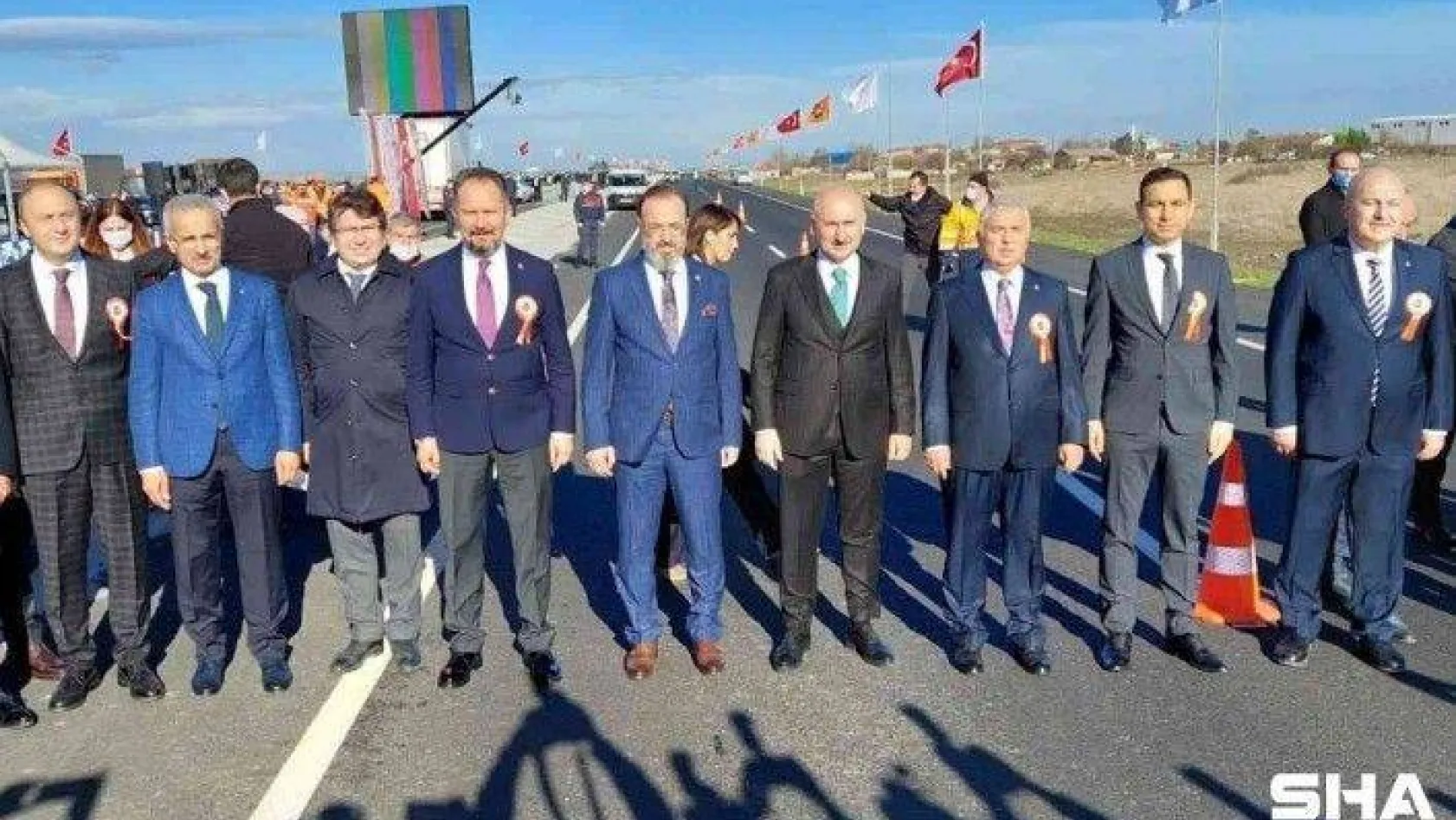 Bakan Karaismailoğlu: &quotHizmet etmeyi unutanların devri Türkiye'de bitmiştir"