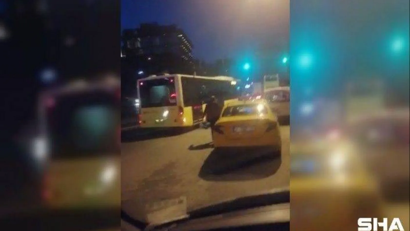 Beyoğlu'nda korku dolu anlar kamerada: Taksicinin ittiği kadın otobüsün altında kalıyordu