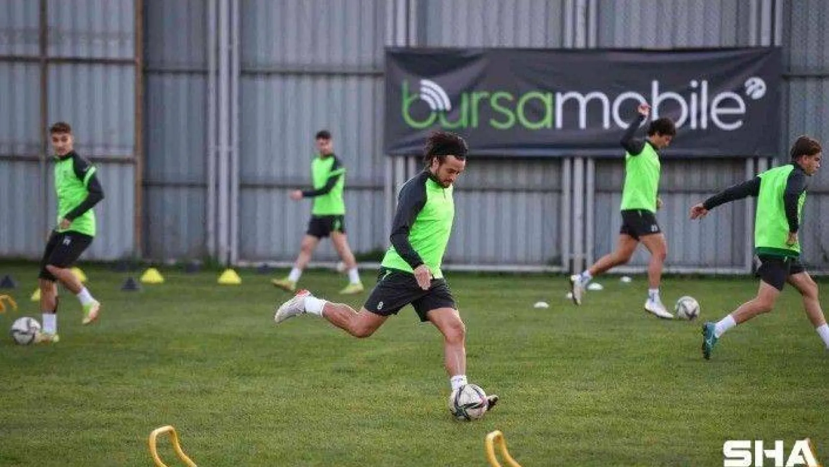 Bursaspor'da Gaziantep FK maç hazırlıkları sürüyor - Yeşil-beyazlı takım taktik çalıştı