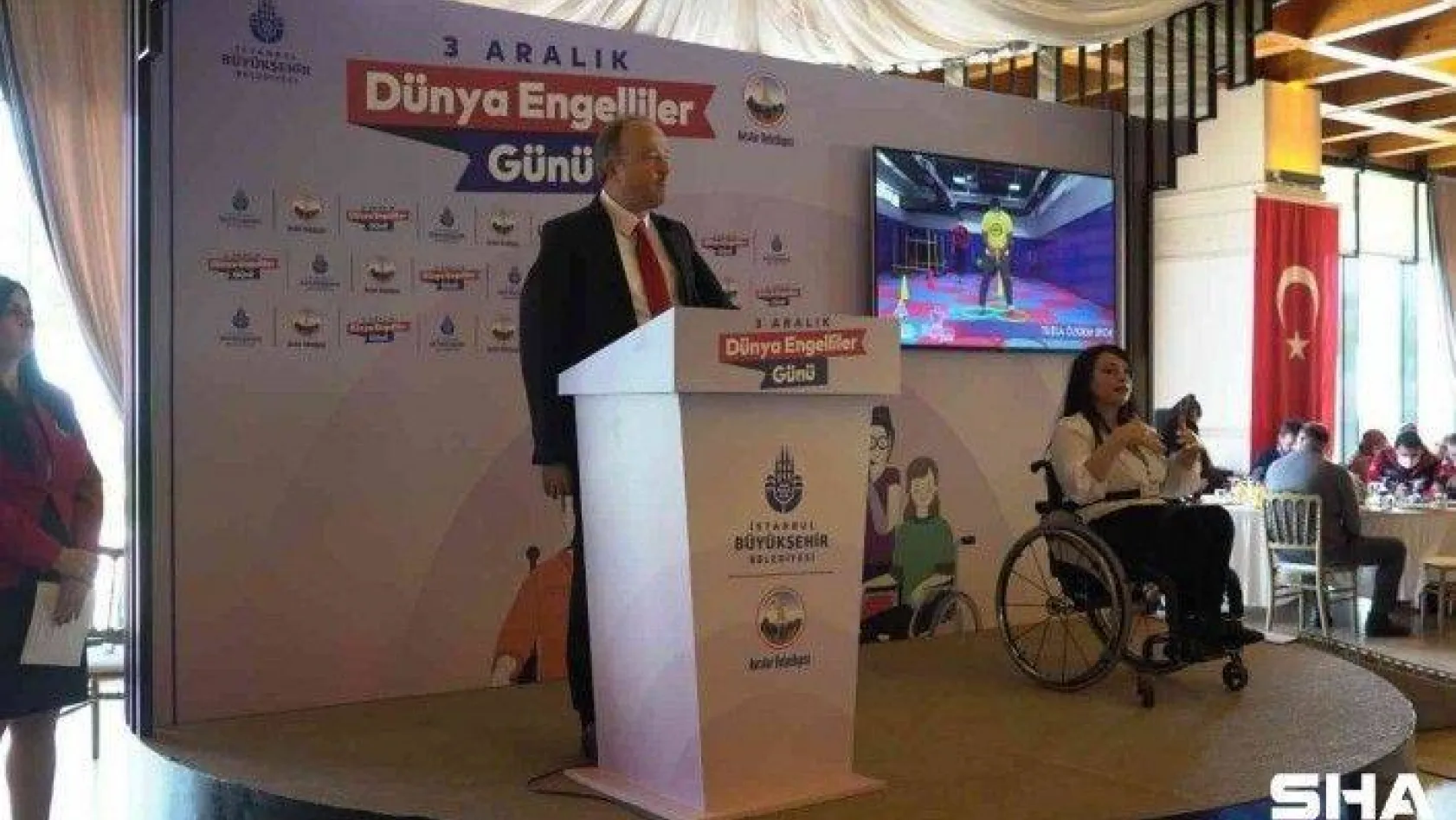 Türkiye'nin ilk engelli Belediye Başkanı, engellilerle buluştu