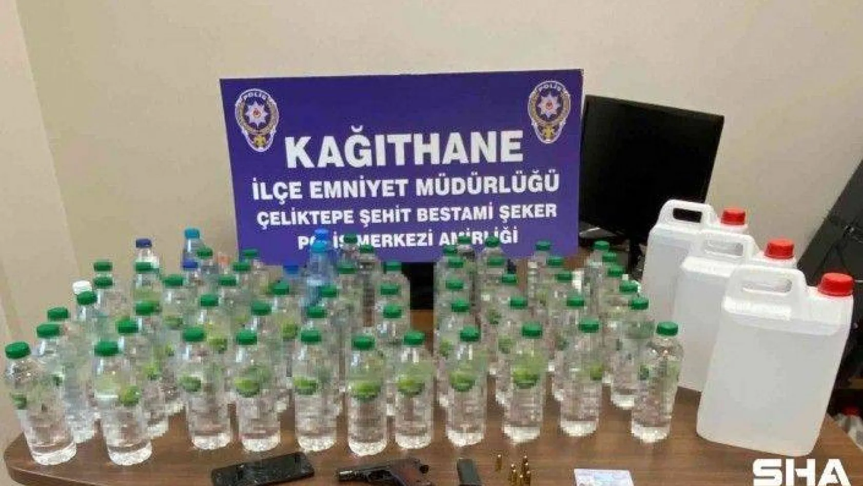 İstanbul'da sahte alkol operasyonu: Seyyar satış yapan 'Doktor' lakaplı satıcı yakalandı