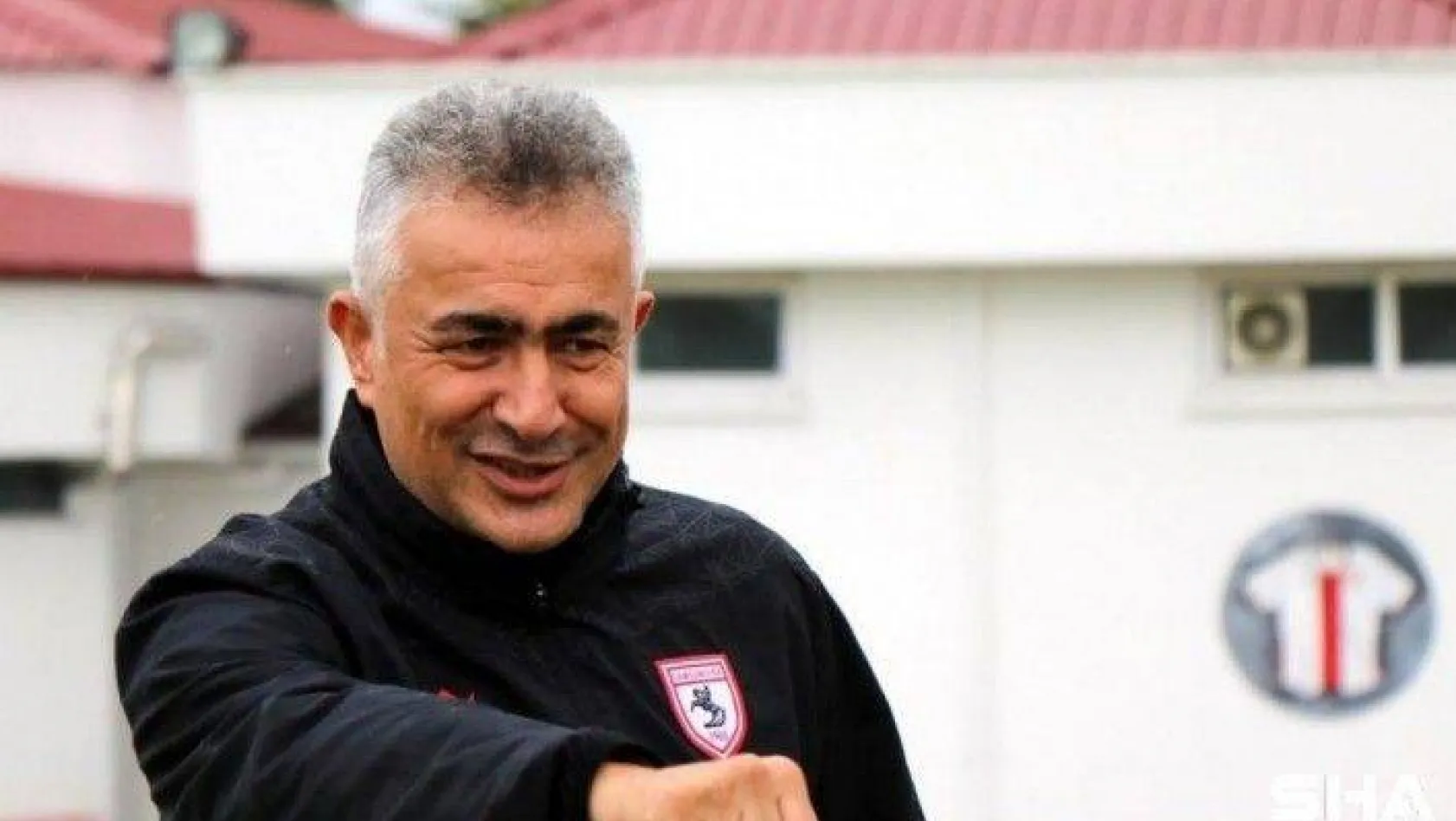 Kocaelispor'un yeni teknik direktörü Mehmet Altıparmak oldu