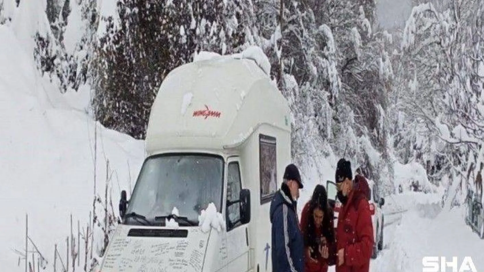 Yalova'da karla mücadeleye 516 personel ve 86 araç katılıyor