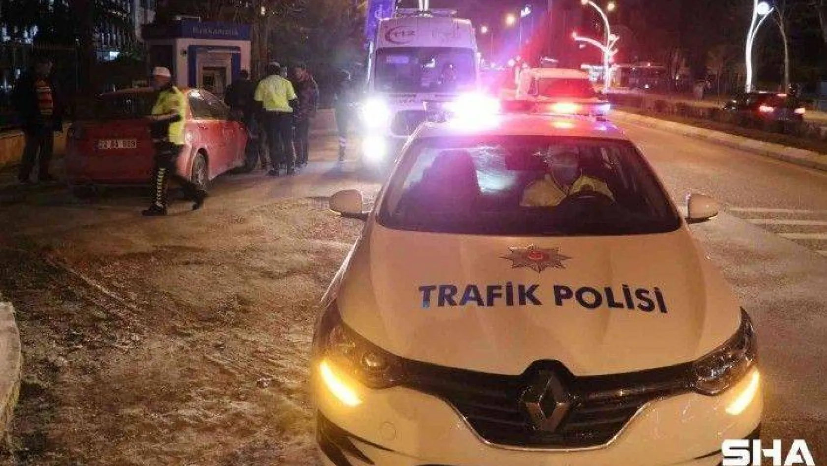 Edirne'de alkolü sürücü karşı şeride geçip kaza yaptı