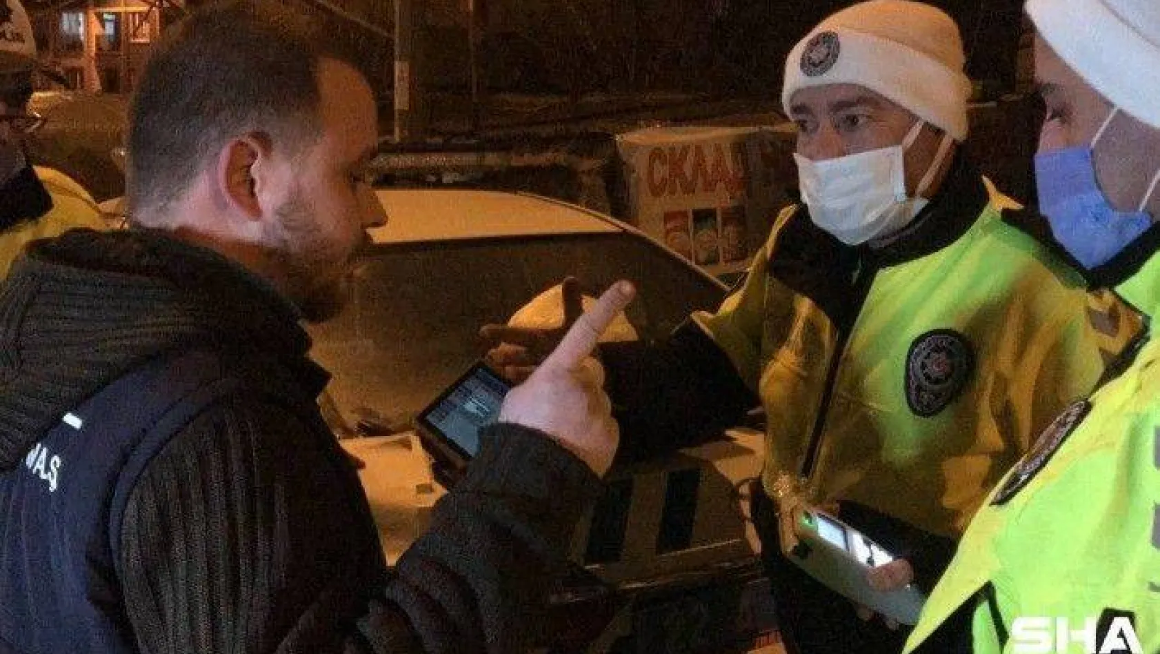 Edirne'de polis ekiplerinin alkollü sürücüler ile imtihanı: Alkolmetreye üflemiyorum