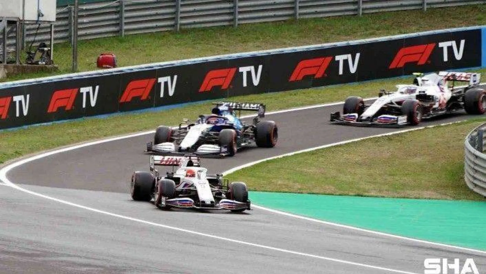F1, Rusya GP'sini iptal etti