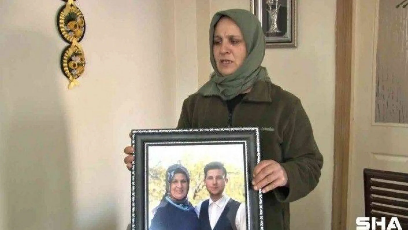 Kadıköy'de 'yan baktın' kavgasında öldürülen gencin ailesi konuştu
